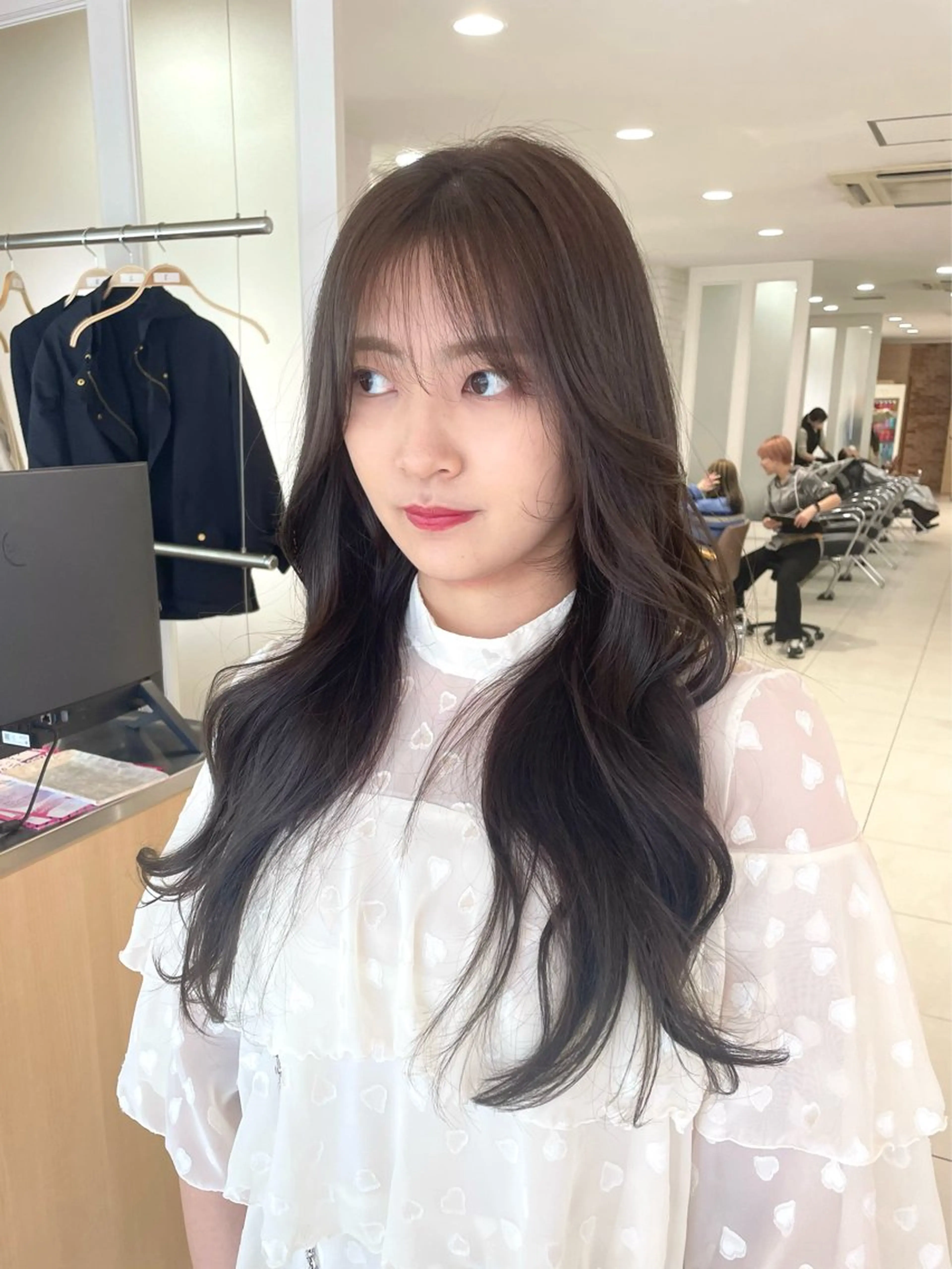 ロング 顔まわりレイヤー 姫カット 韓国風ヘア レイヤーカット ロング nuu 栄所属・🧸SAKI🎀 韓国レイヤーのヘアスタイル