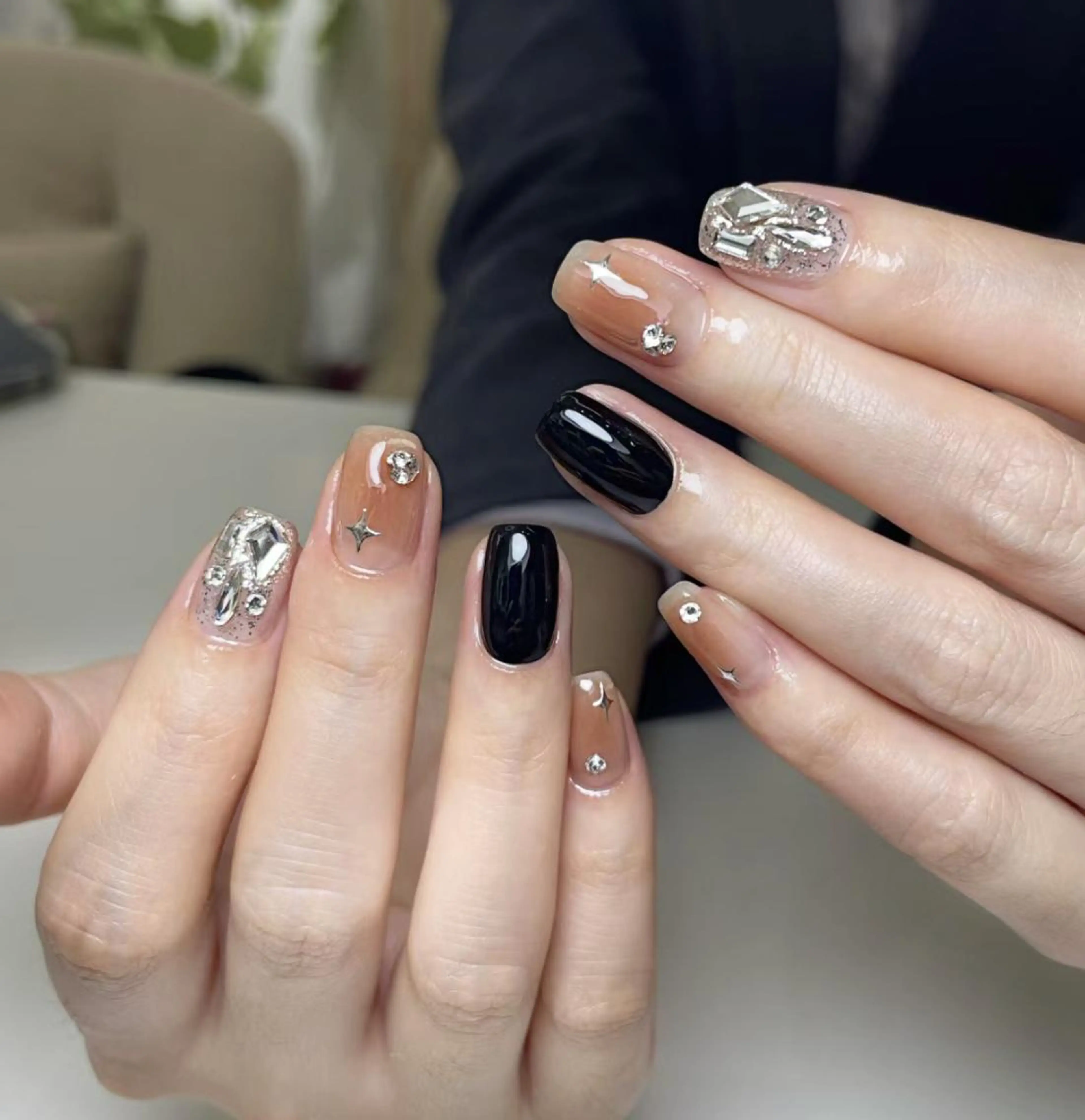 ネイル Queens PUPUのネイルデザイン