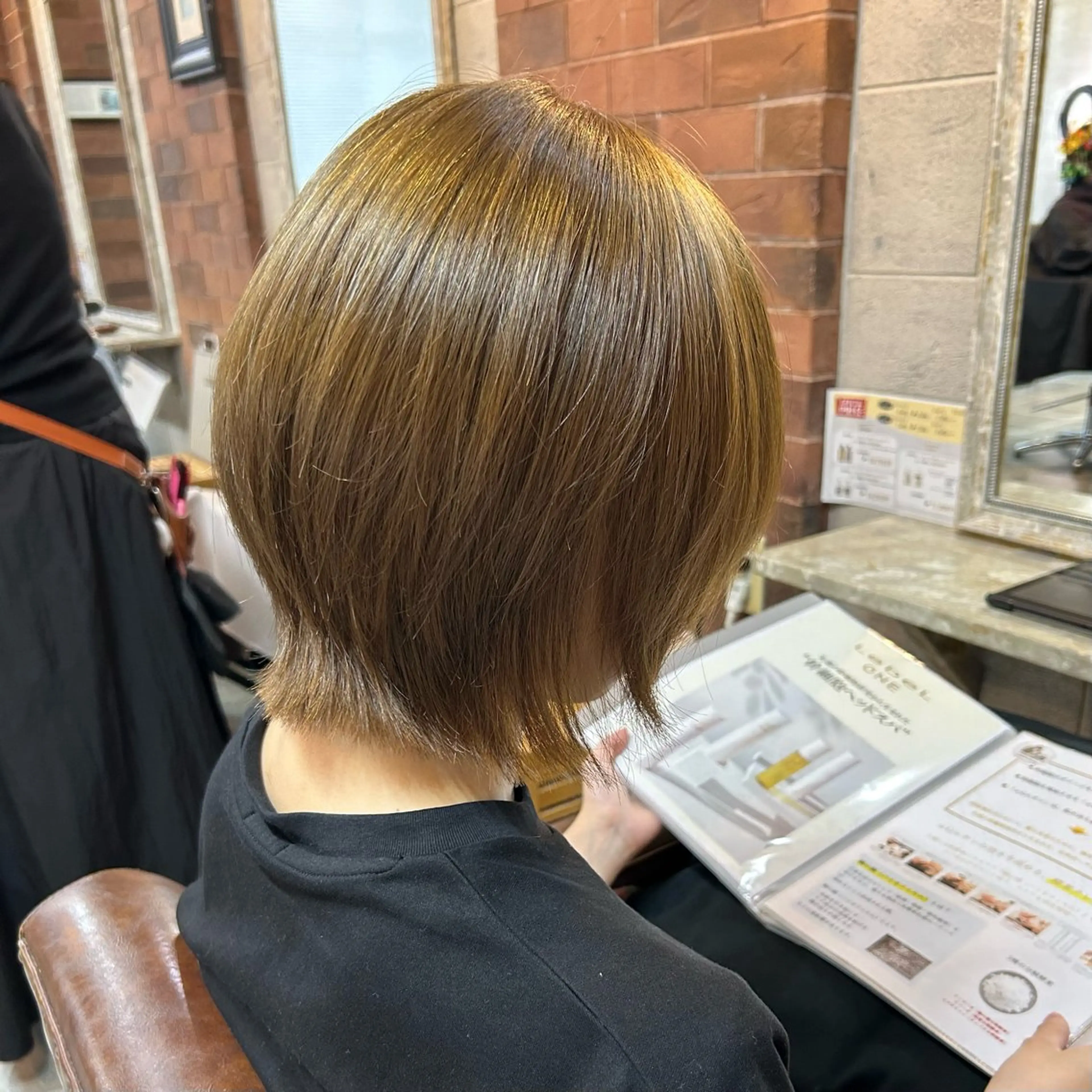 ショート カラー ボブレイヤー ボブ レイヤーカット LUAU岡本店所属・ボブ/レイヤーボブ/ 竹原湧太【LUAU】のヘアスタイル