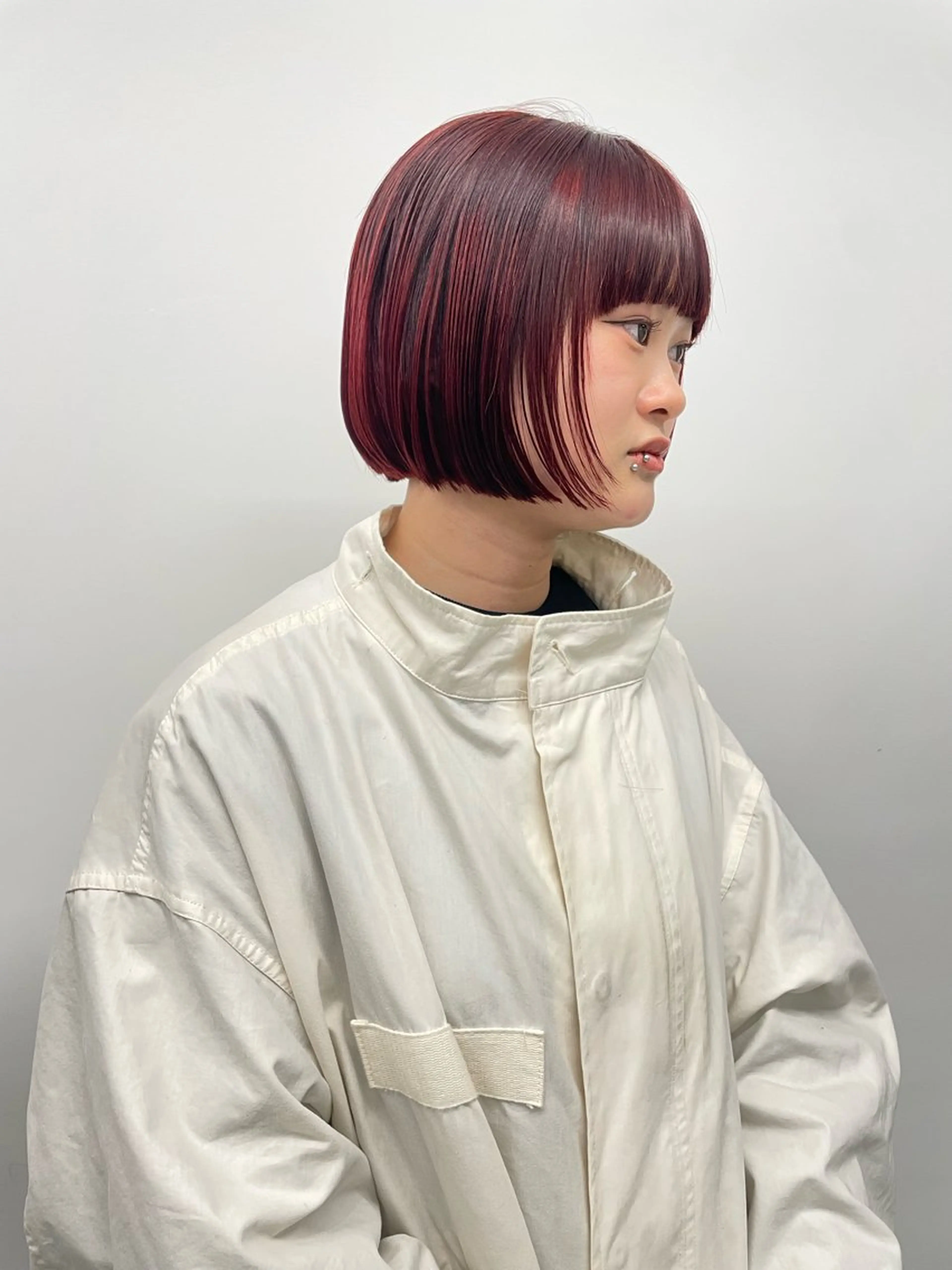 ミディアム カラー オカモト ミユウのヘアスタイル