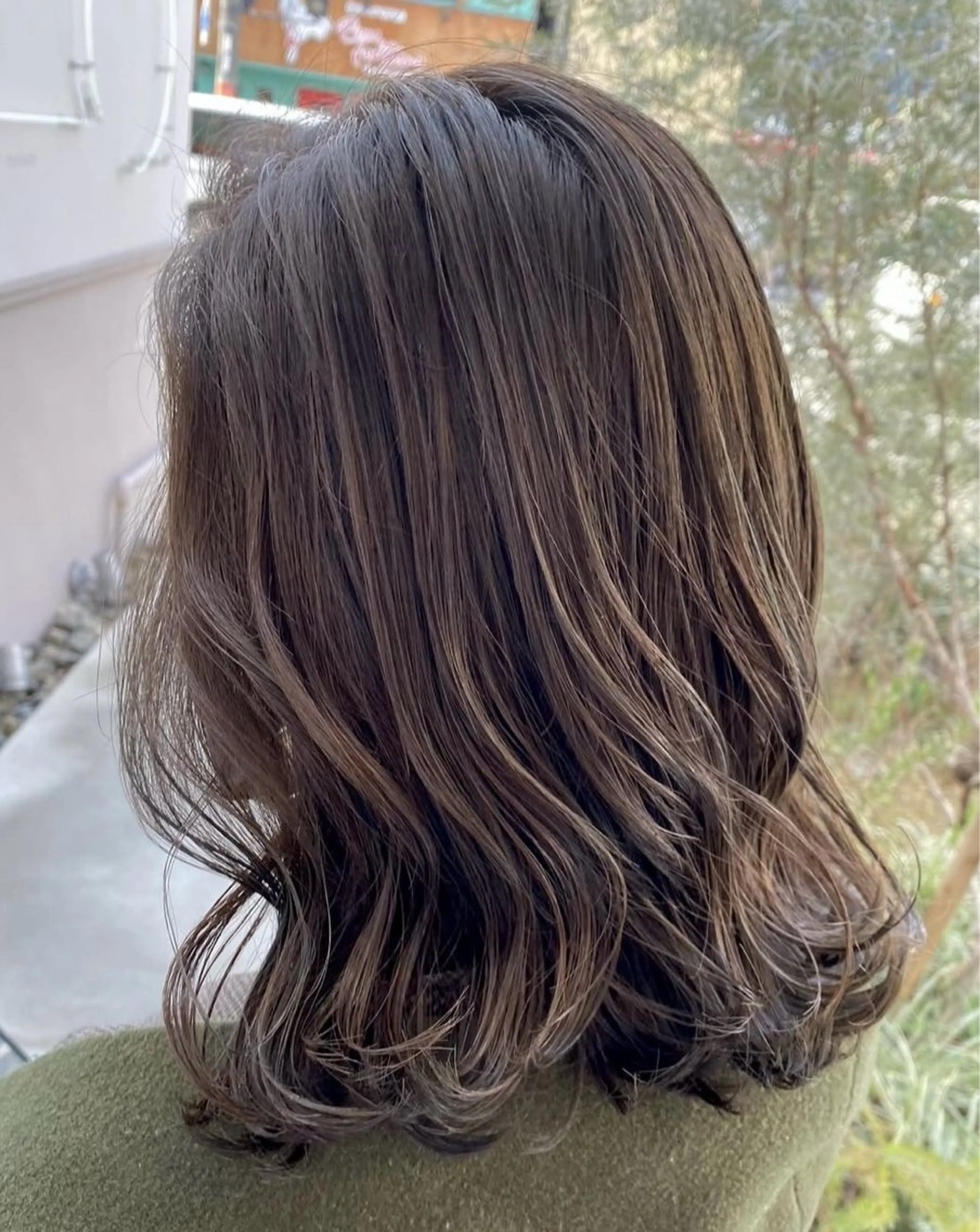 ミディアム Lis 都島所属・リズ 都島のヘアスタイル