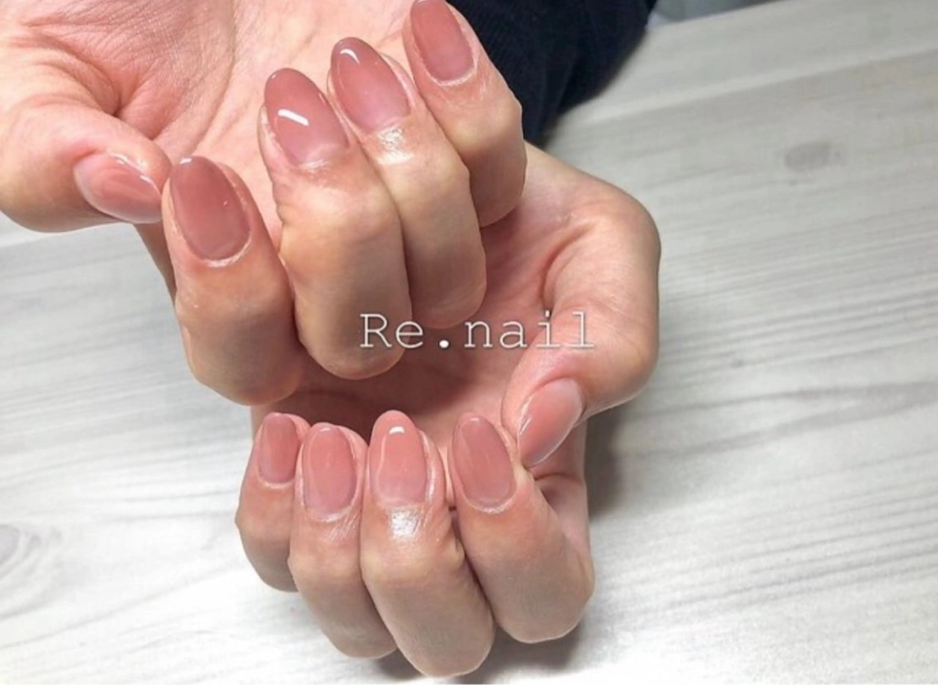 ハンドネイル【オフなし】グラデーションの写真