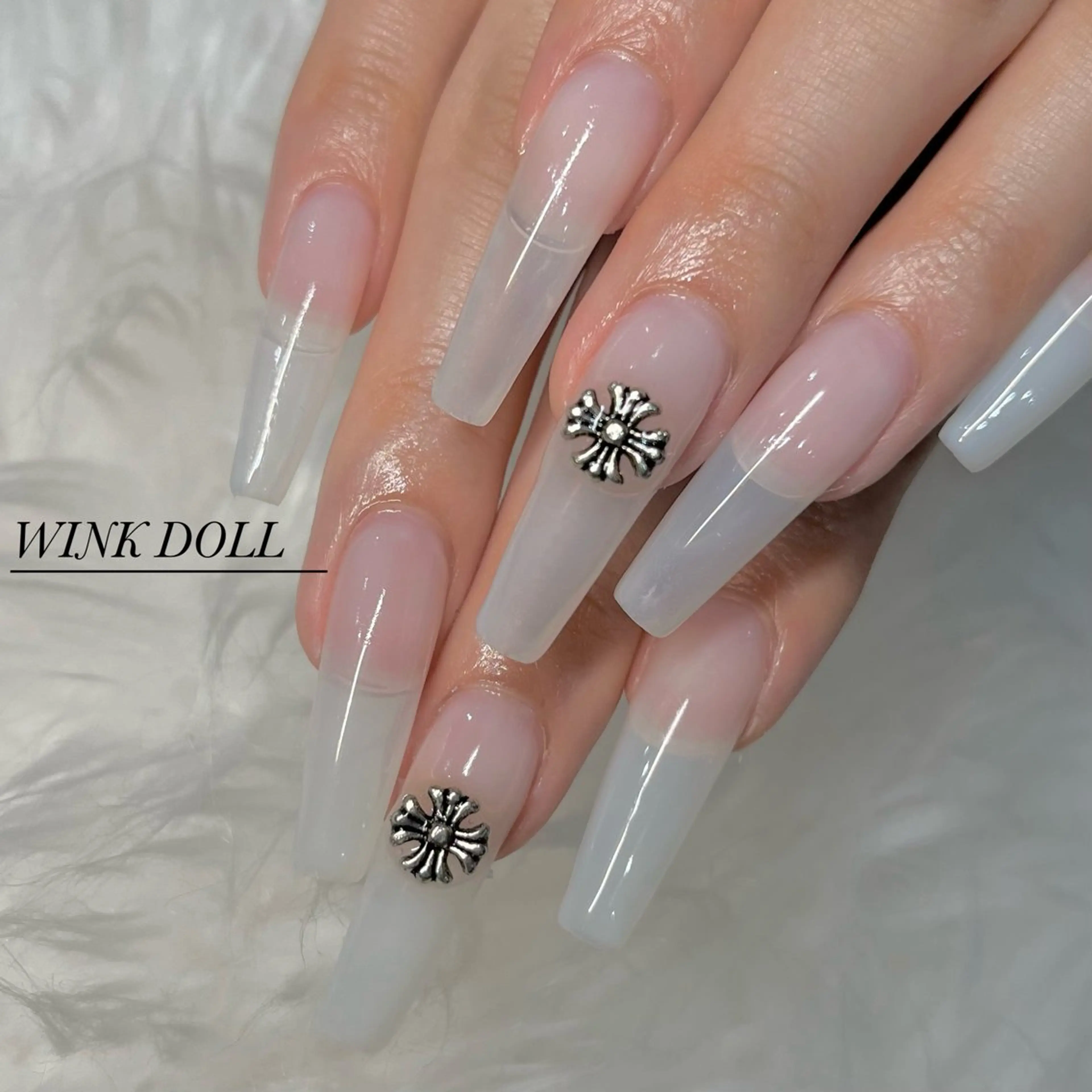 ネイル WINK DOLL 🌹MARIのネイルデザイン