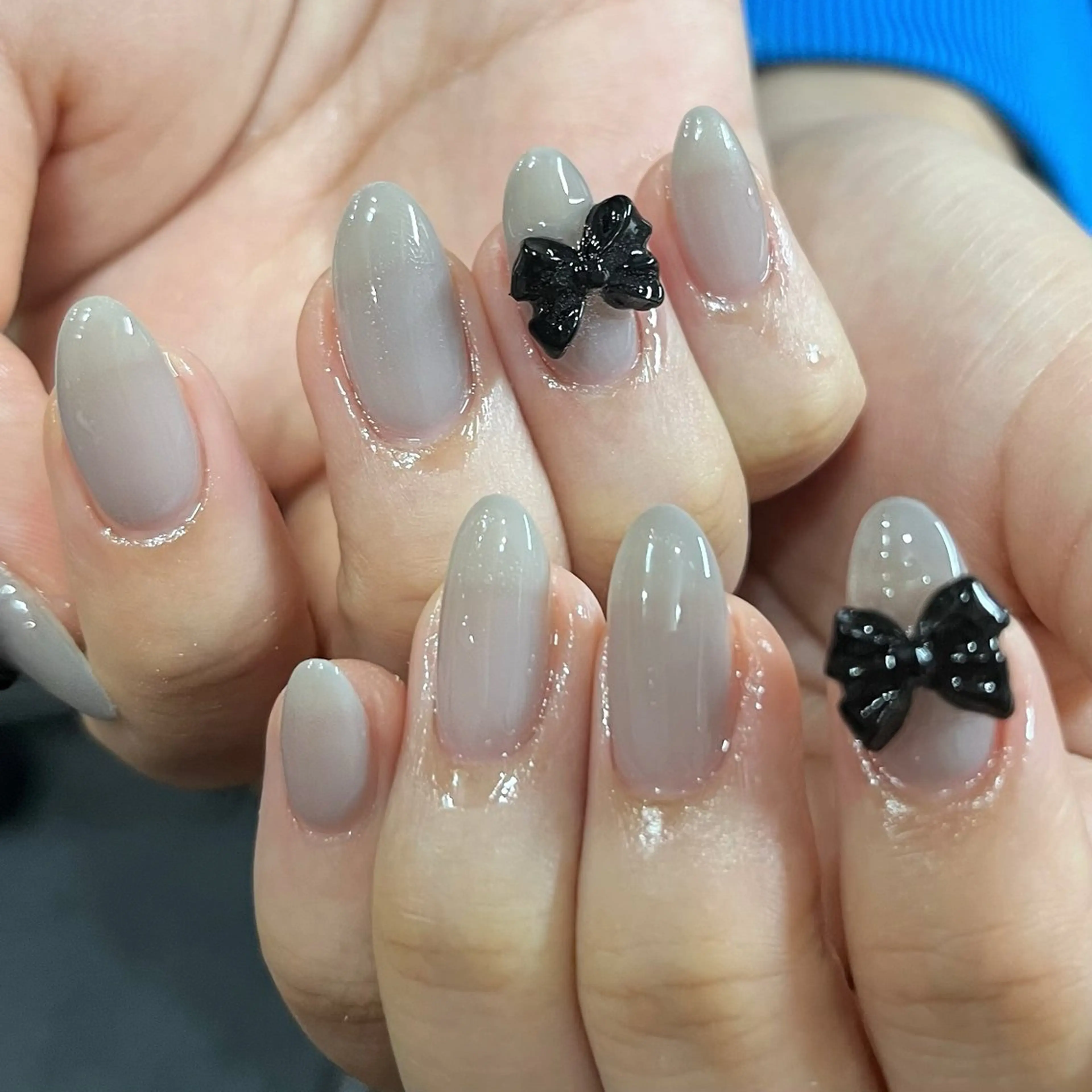 ネイル ワンカラーネイル リボン シンプルネイル ハンドネイル ハンドケア 🎀NAIL🎀 AI🪄︎︎◝✩のネイルデザイン