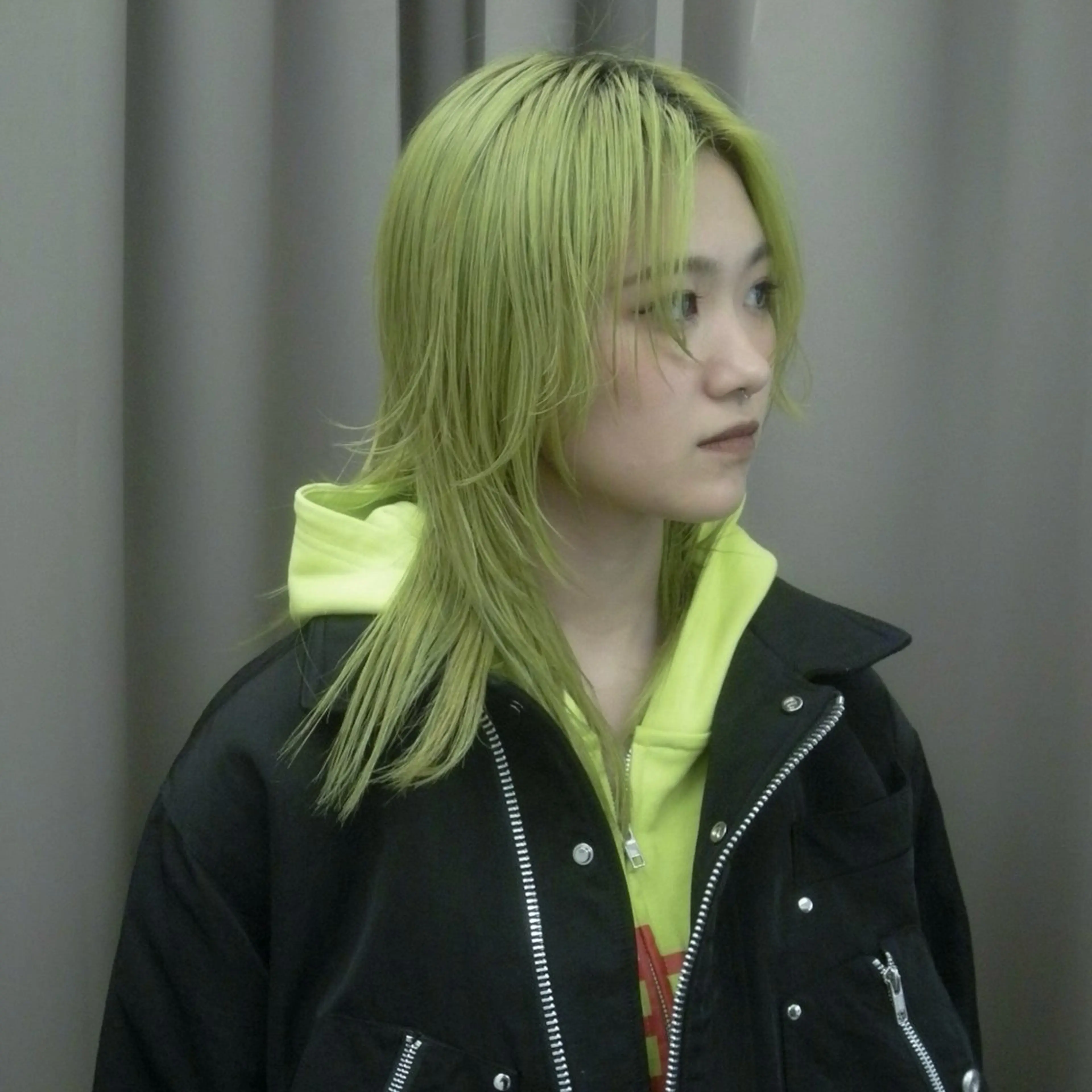 カット+ブリーチカラーorダブルカラーの写真