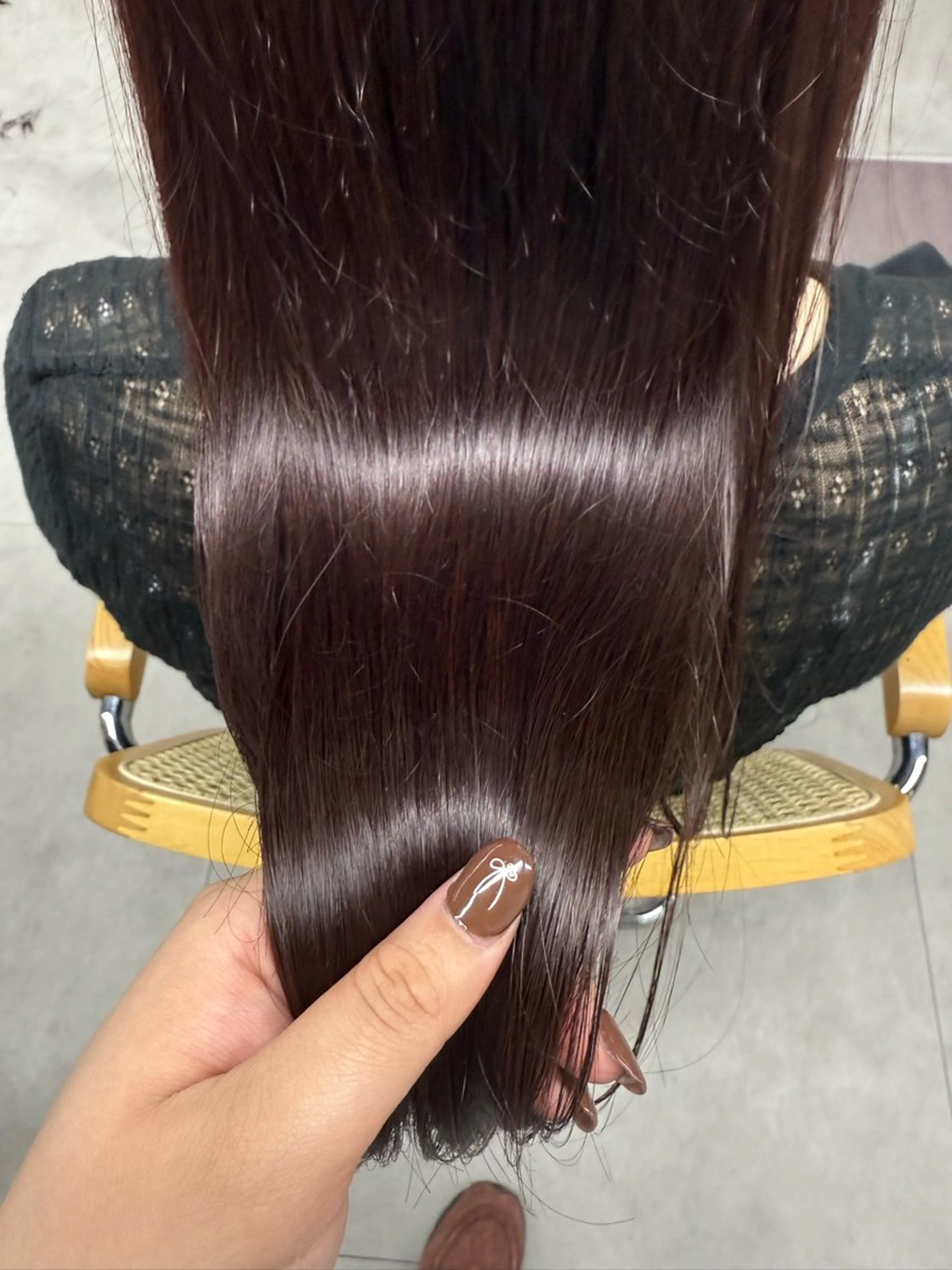 ロング r i i / ナチュラルカラーのヘアスタイル