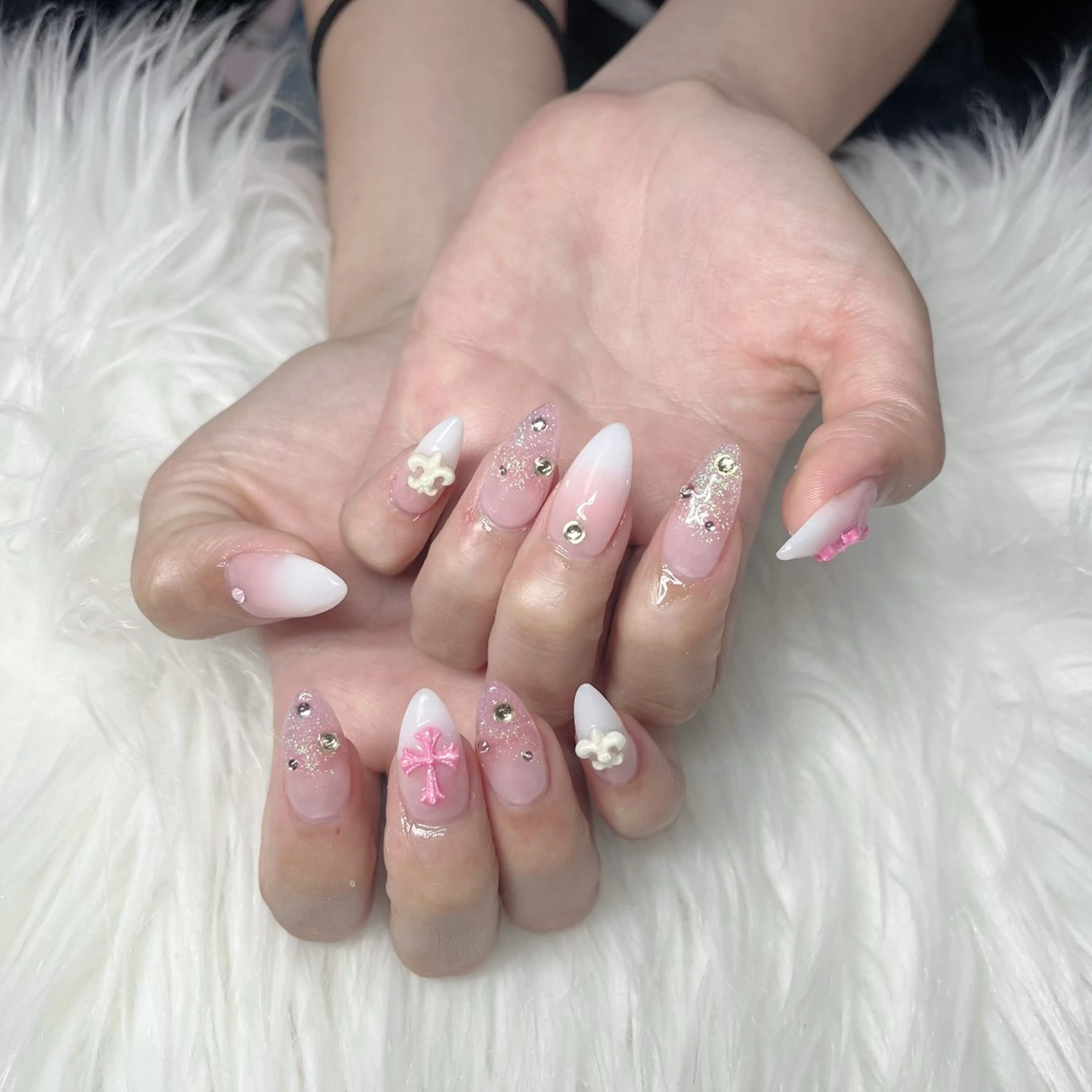 ネイル 石王 美羽のネイルデザイン