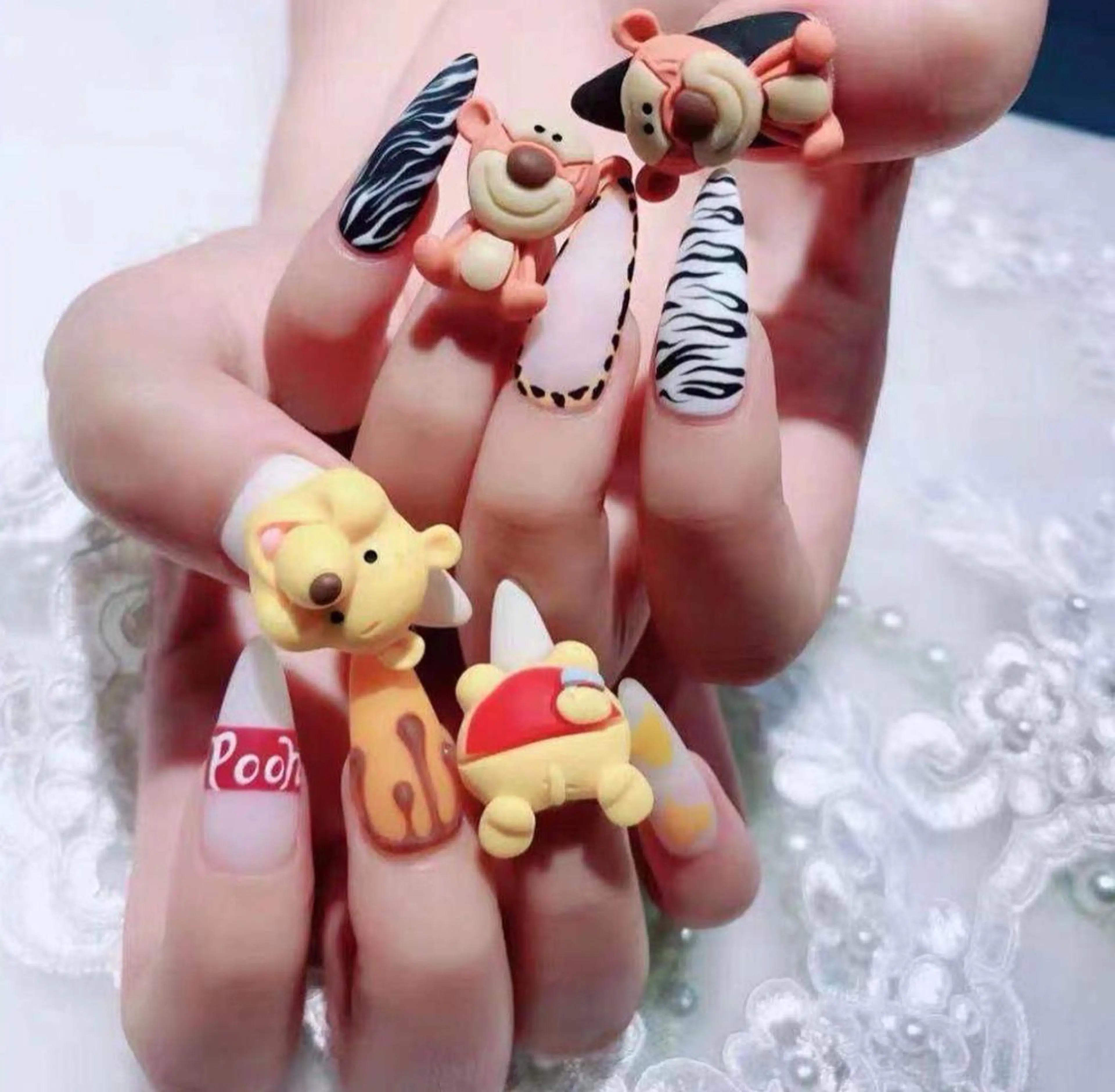 ネイル ミントネイルサロン所属・M 🌟メンズネイリストのネイルデザイン