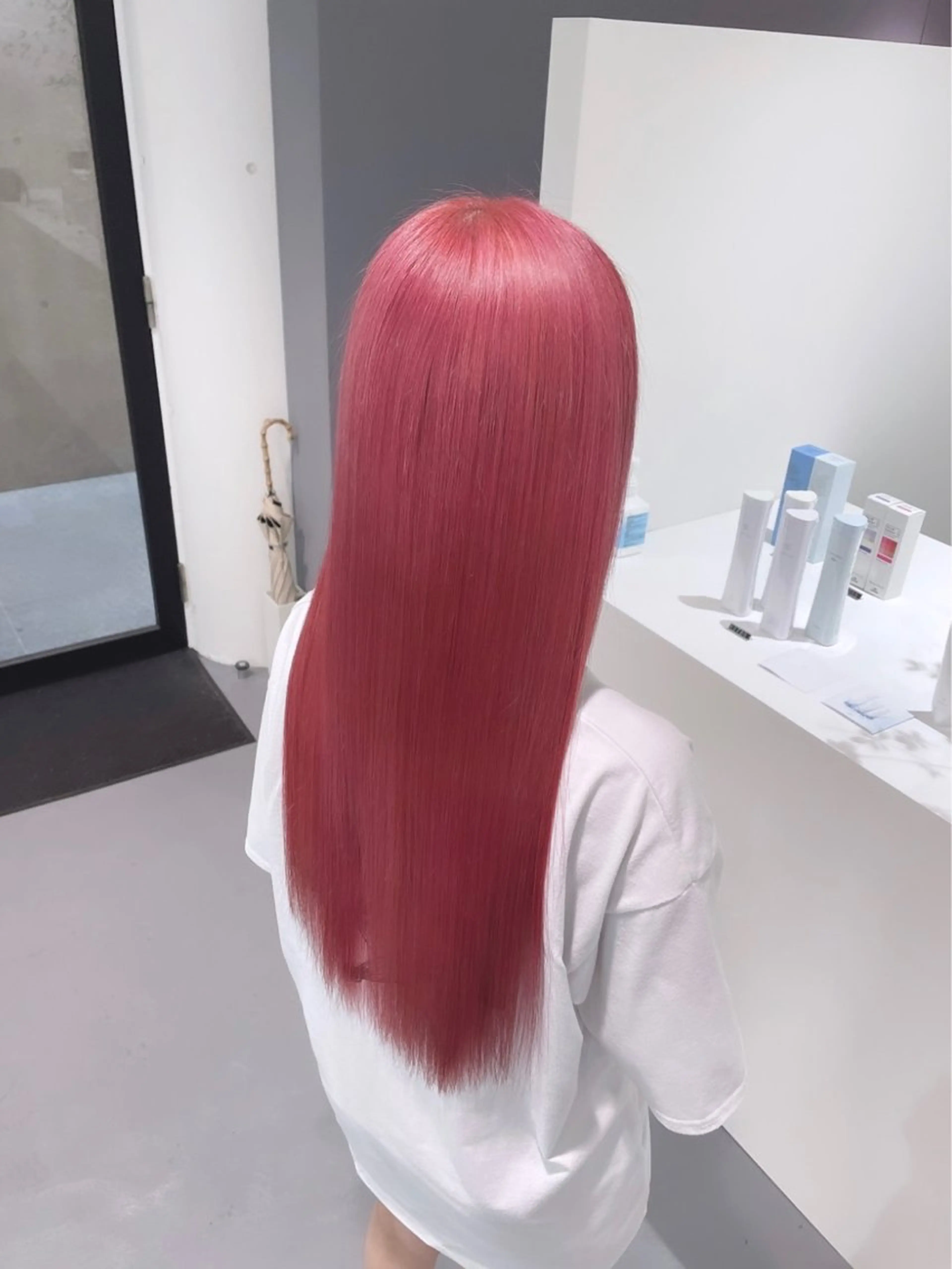 ロング ヘアカラー LEF TATEMACHI所属・西山祐生/ハイトーン /ケアブリーチ/艶髪のヘアスタイル