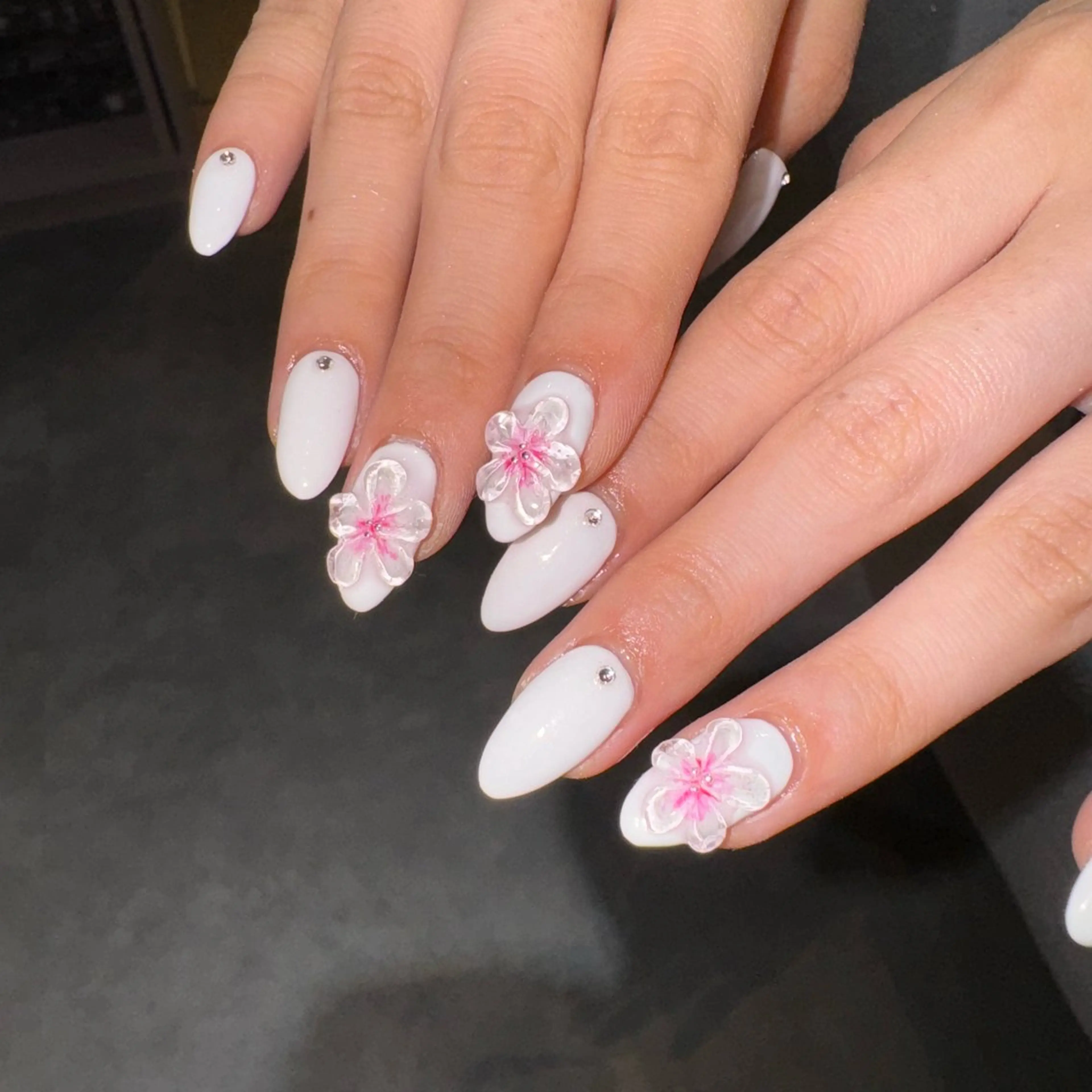 ネイル ハンドネイル 🍒 akariのネイルデザイン