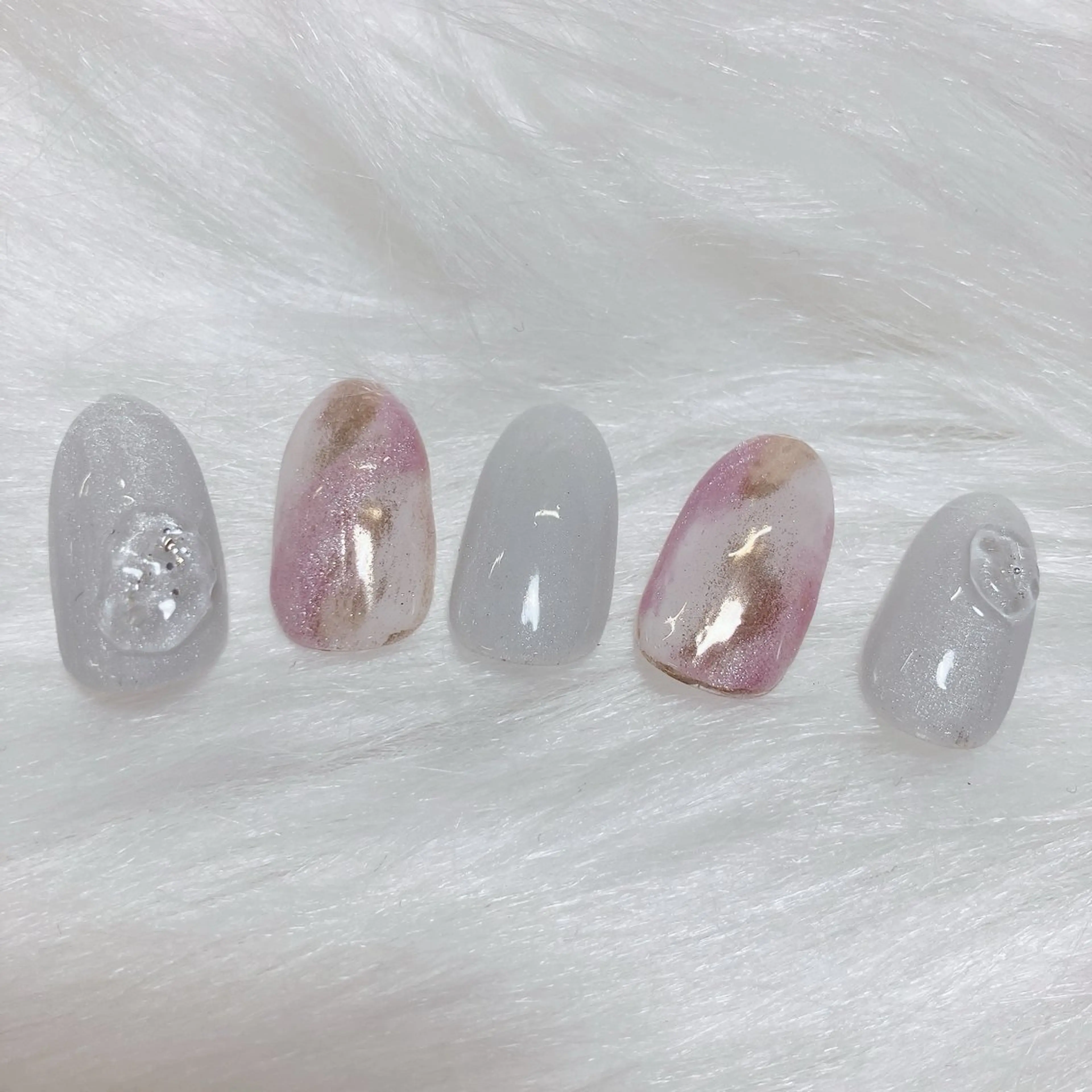 ネイル 綱島 佳恵のネイルデザイン