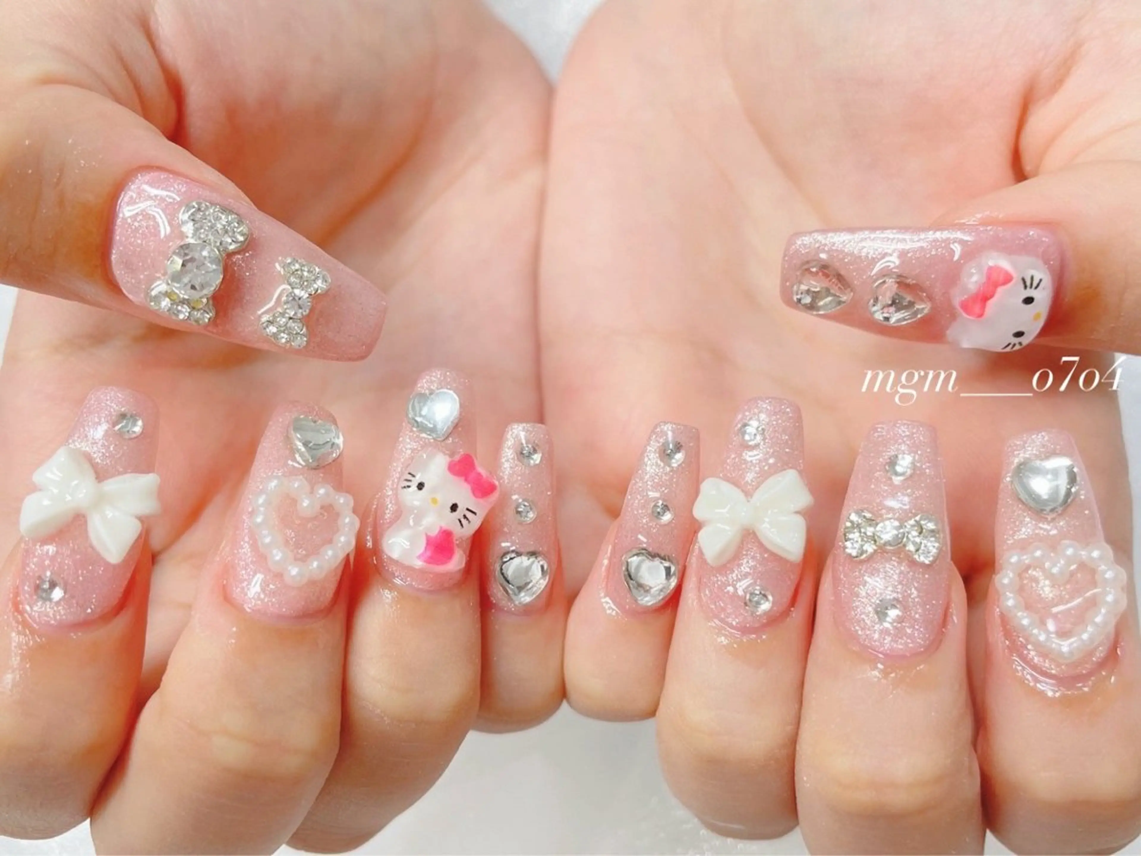 ネイル ハンドネイル ハンドケア MoON...❤︎ MeGuのネイルデザイン