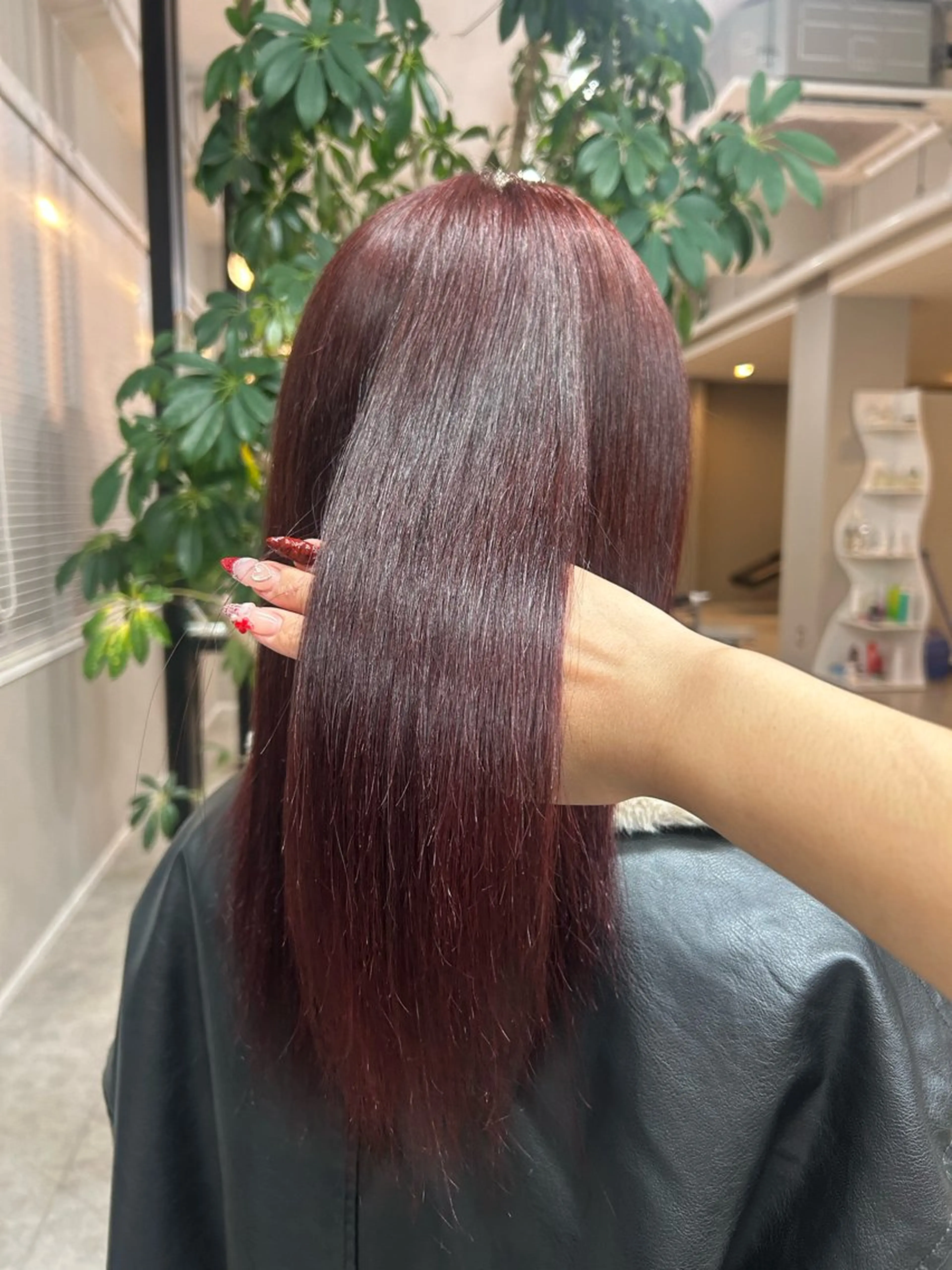 セミロング カラー ボルドーカラー ヘアカラー トリートメント ダイヤモンドリリーキートス所属・ひめな /透明感カラー/一宮のヘアスタイル