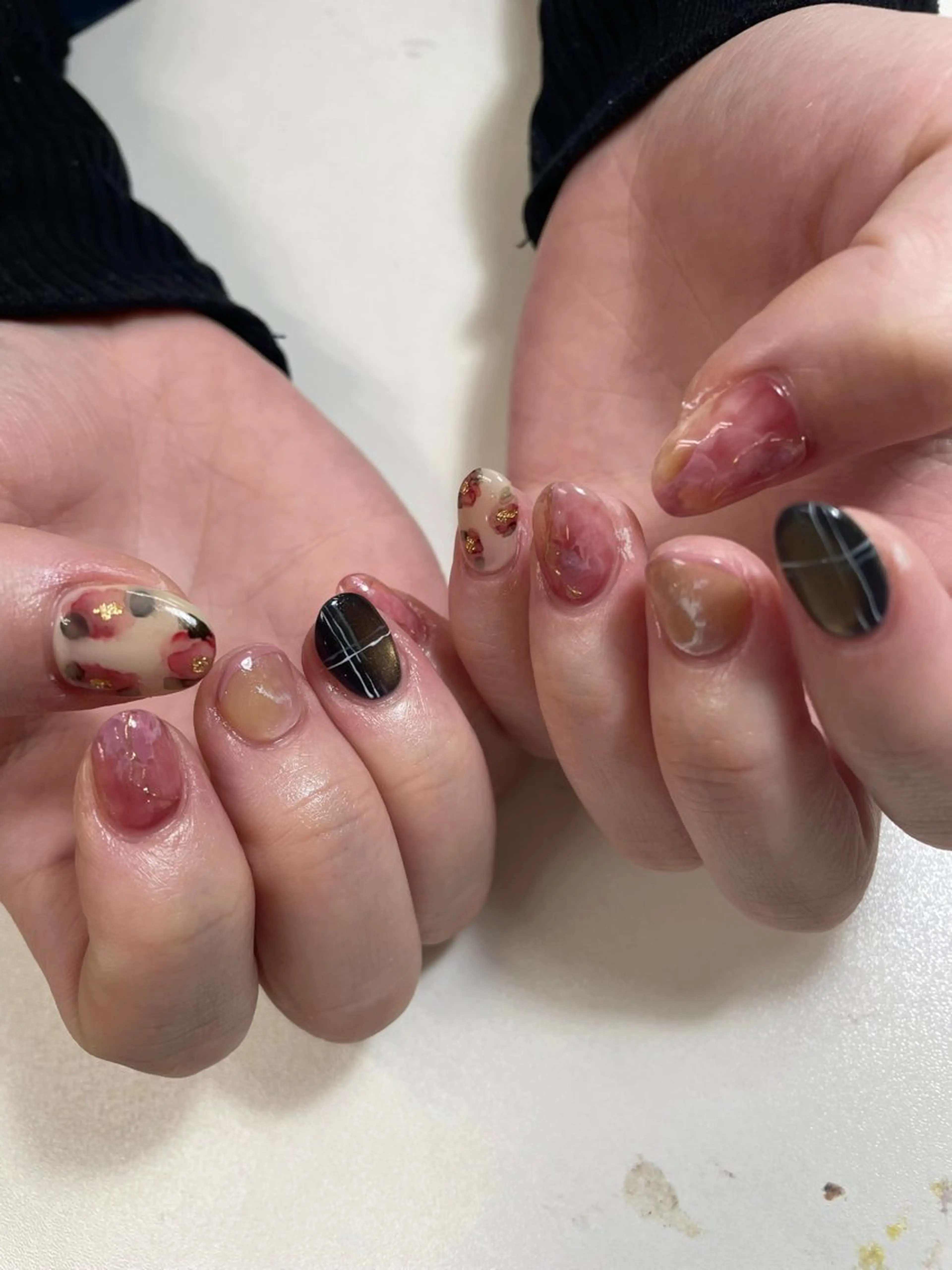 ネイル ハンドネイル フットネイル 🌕akuri🌖 nuance/専門のネイルデザイン