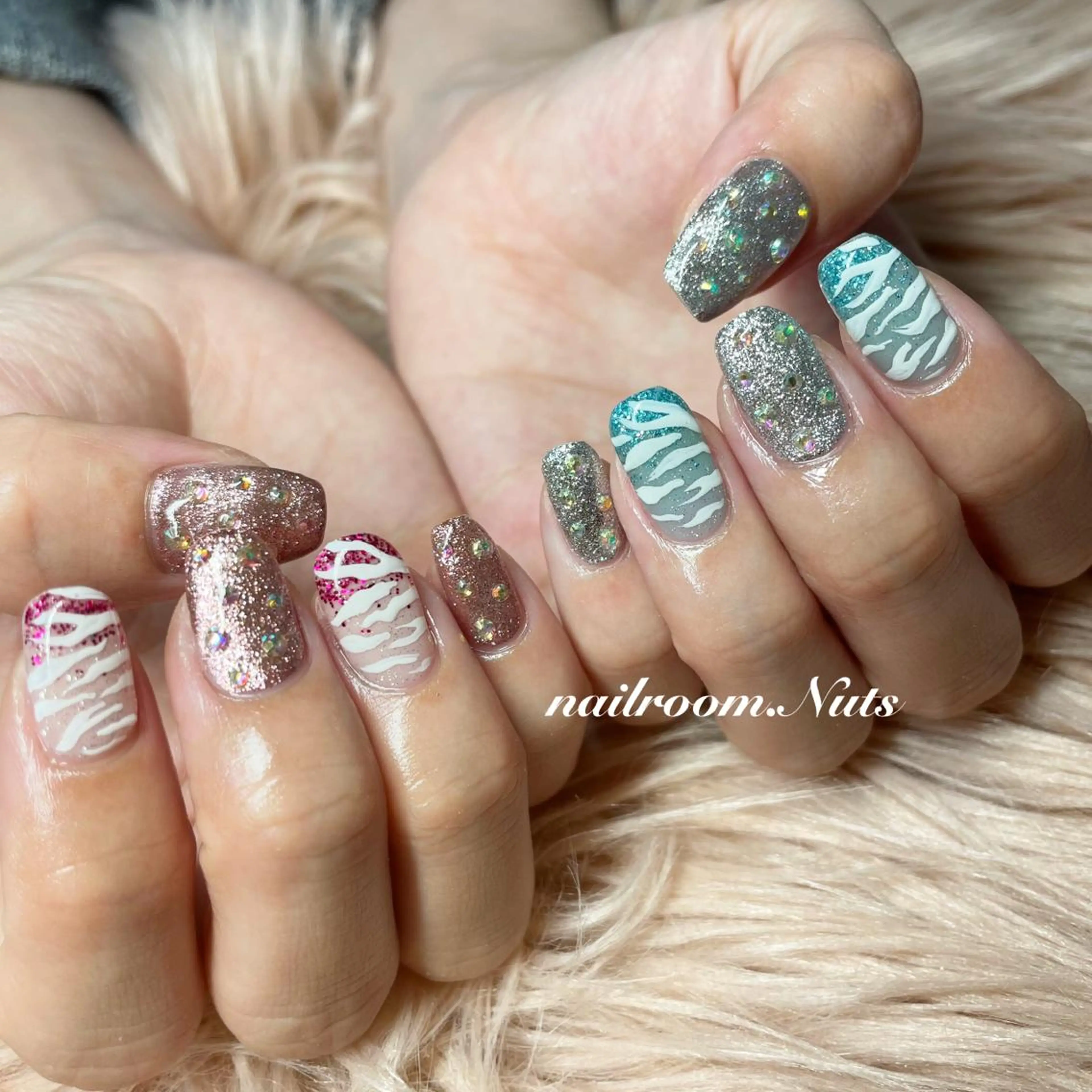 ネイル ハンドネイル nailsalon Nutsのネイルデザイン