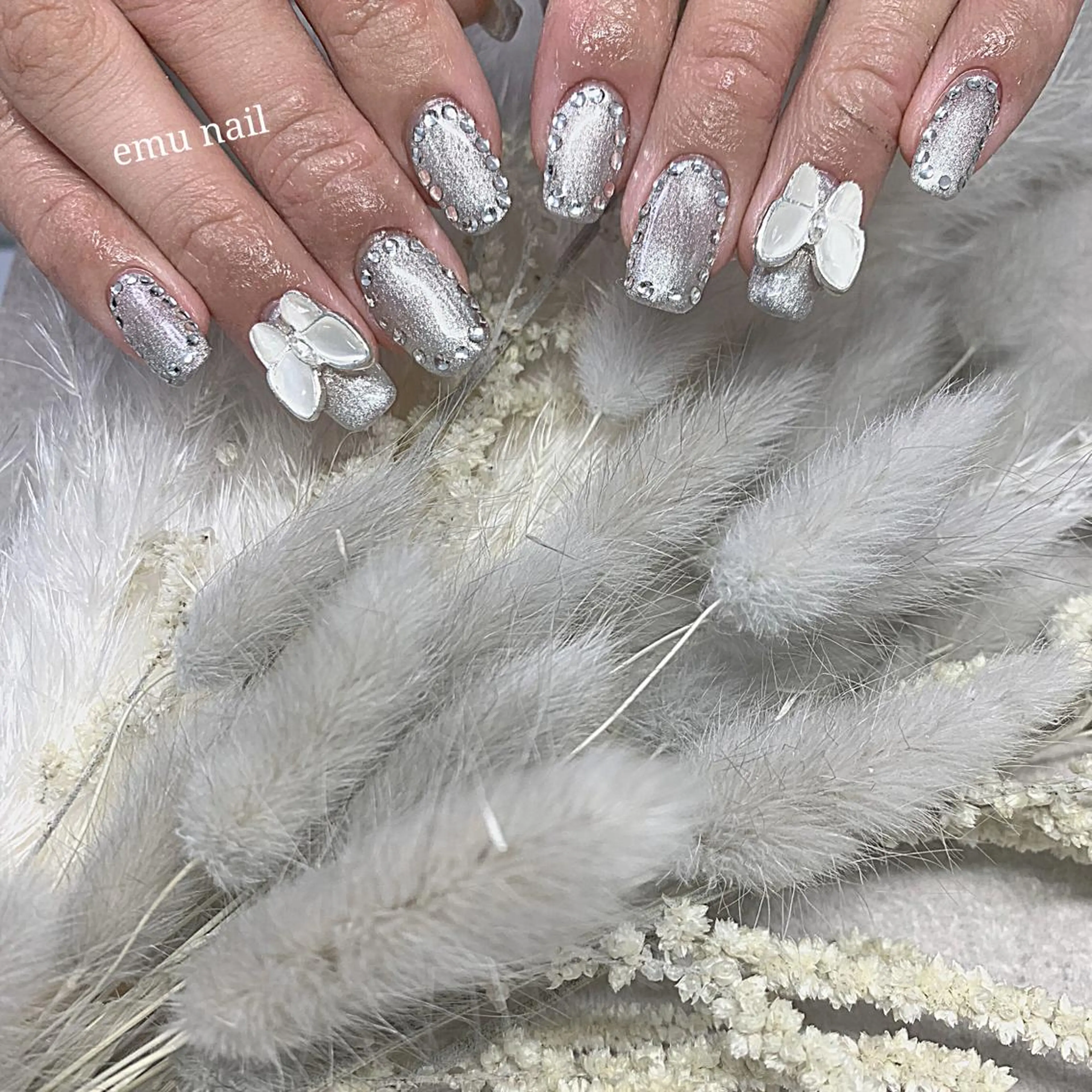 ネイル 成人式 持ち込み emu nailのネイルデザイン