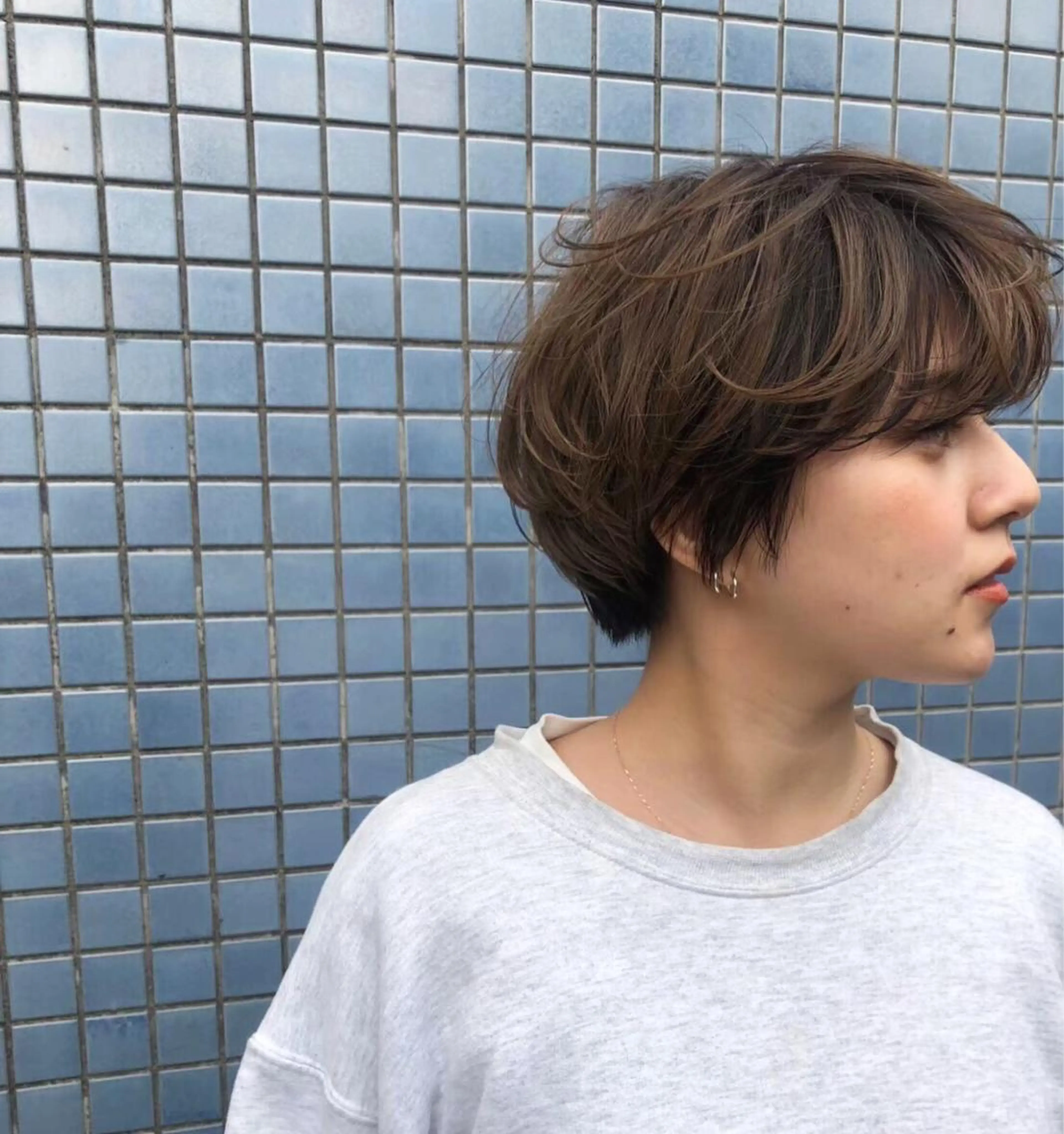 ショート カラー THE DAY所属・AKI HASHIMOTOのヘアスタイル