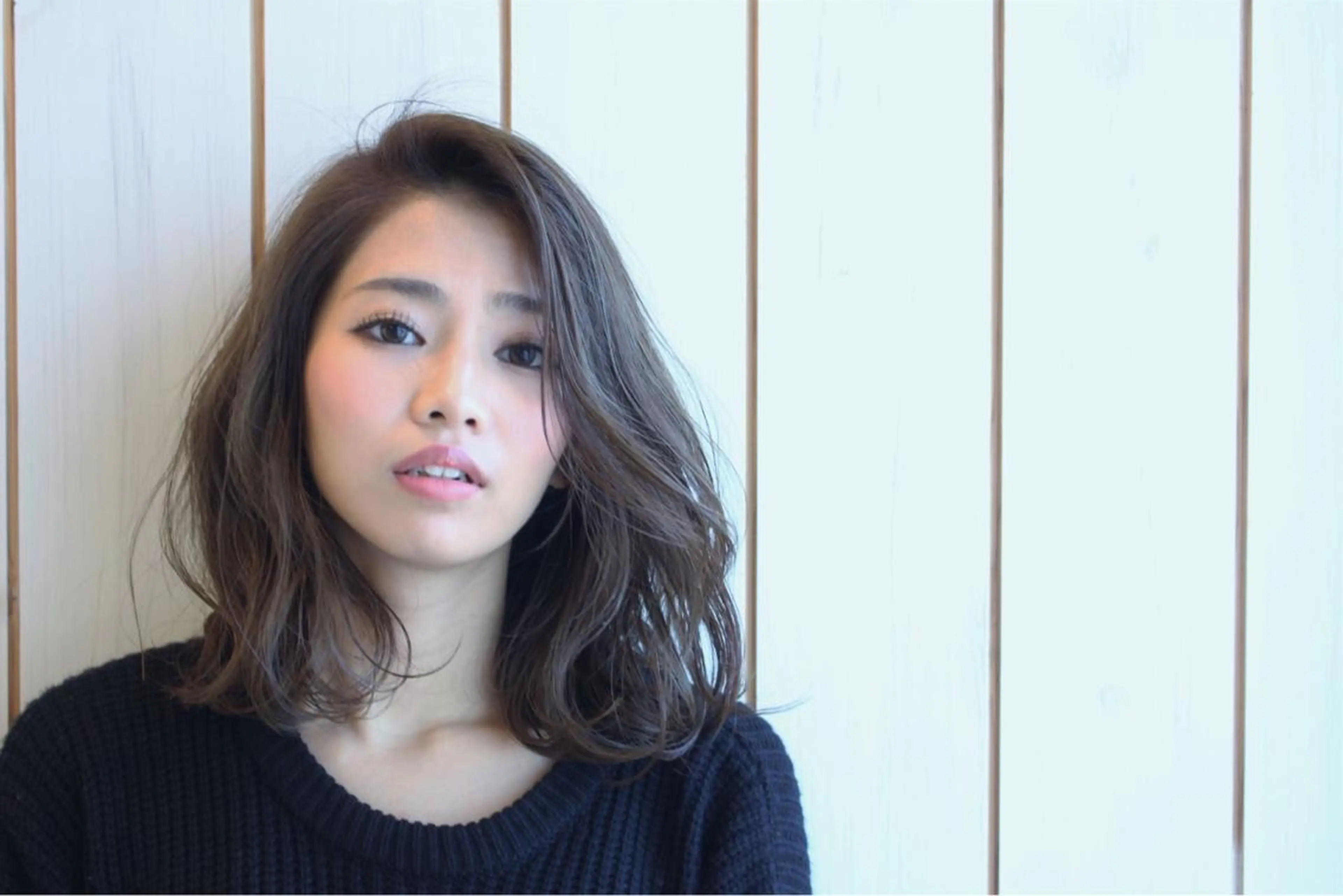 ミディアム カラー パーマ 小濱 秀人のヘアスタイル