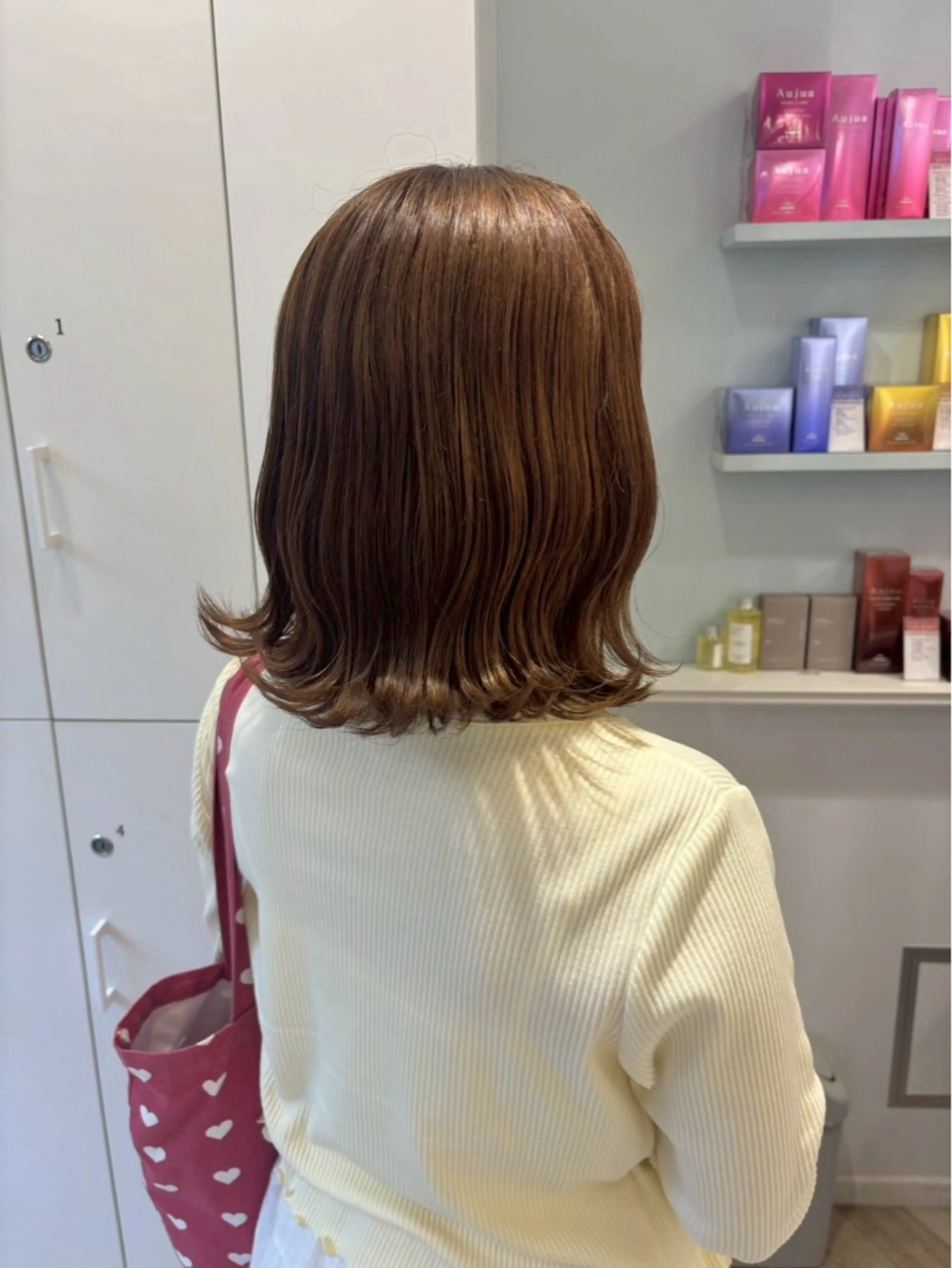 ミディアム カラー ParveMix 楠本結菜のヘアスタイル