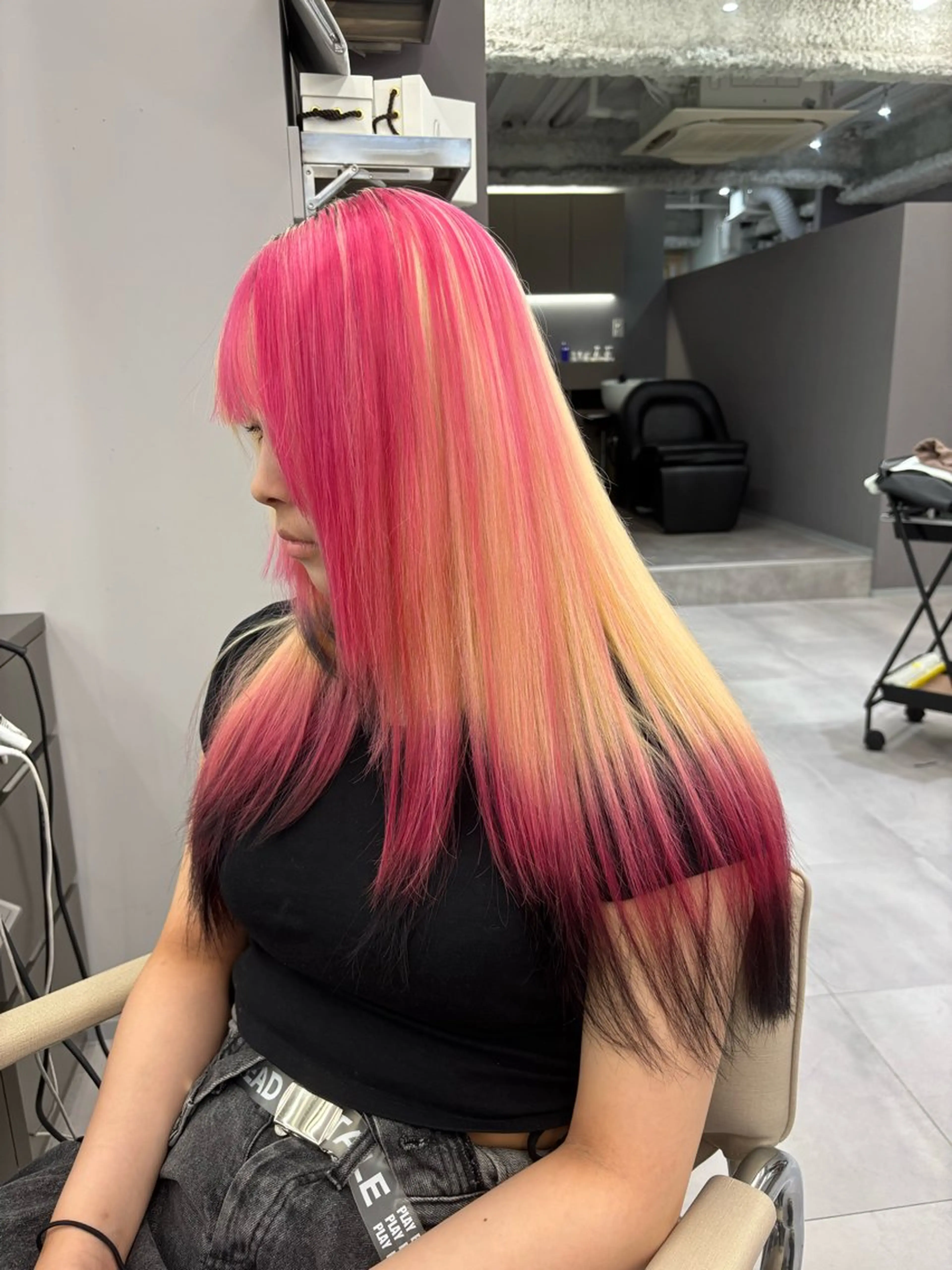 ロング カラー ブロンド デザインカラー ピンクカラー ヘアカラー 名古屋／デザイン／ ブリーチ/松井亮磨のヘアスタイル