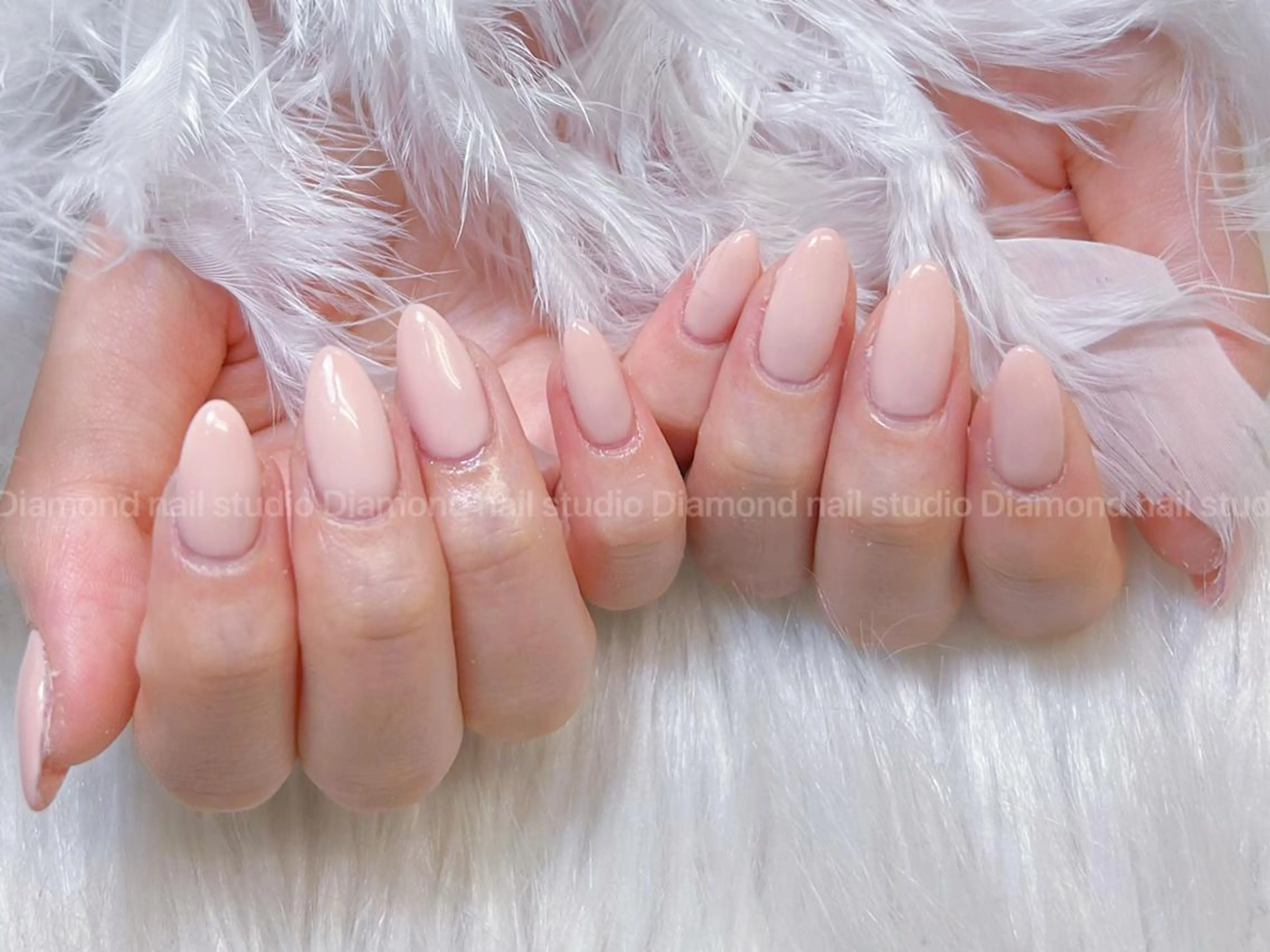 ネイル アートネイル オーロラネイル フラッシュネイル ガーリー キラキラネイル ハンドネイル ハンドケア DIAMOND 💅のネイルデザイン