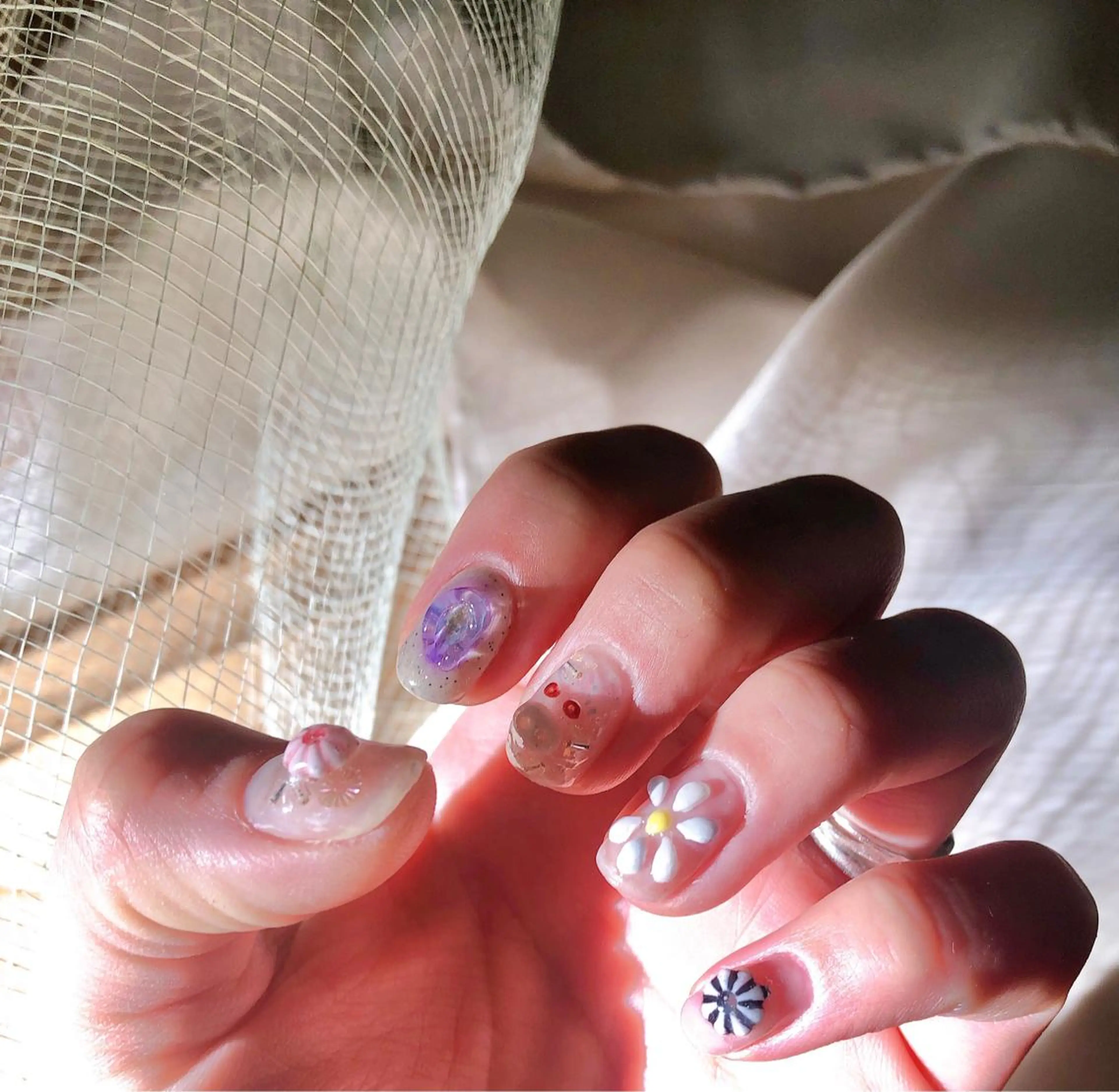 ネイル nailsalon　hue所属・小山 羽奈のネイルデザイン