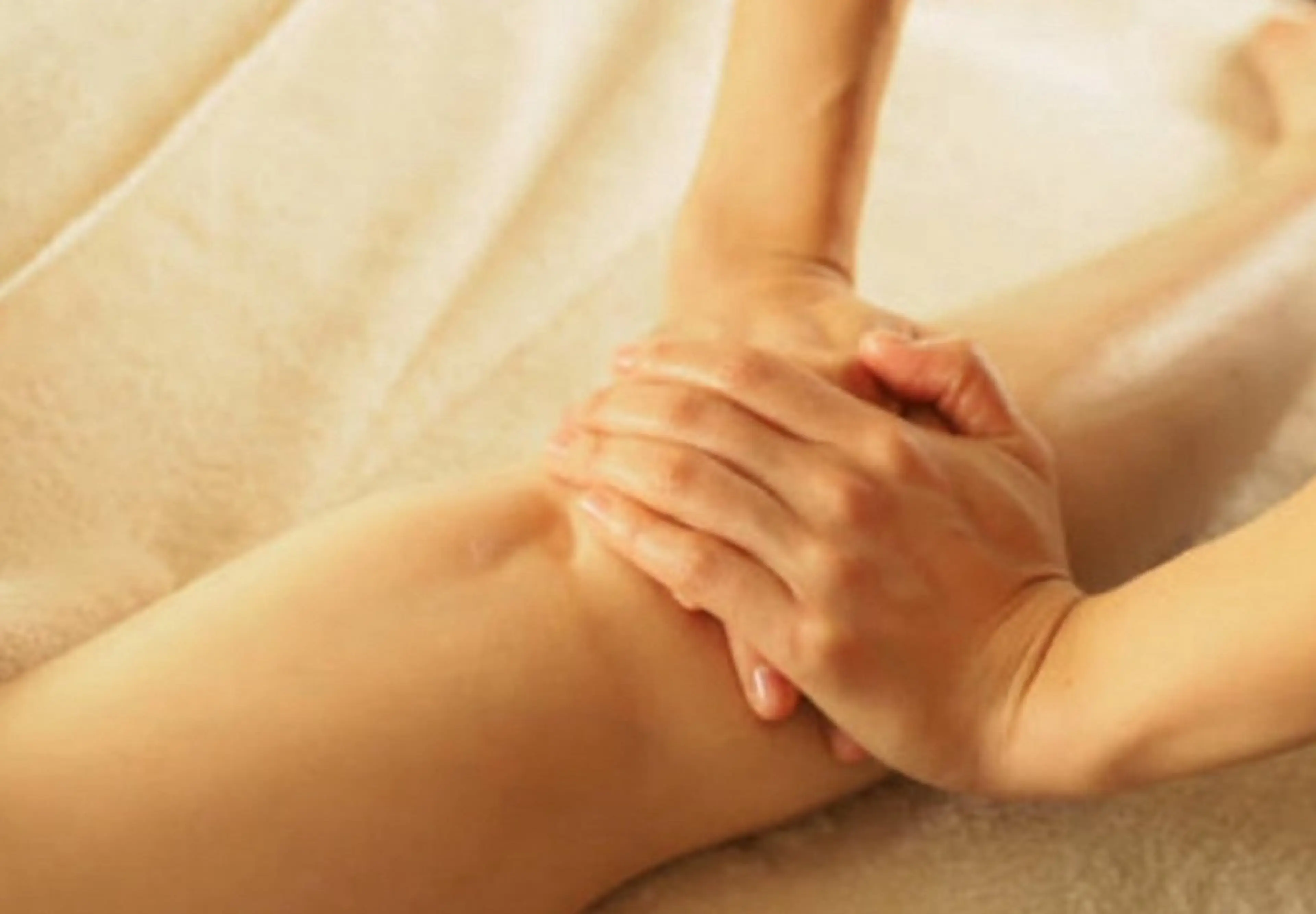 ＊仮予約＊【リンパ人気No.1★女性限定】オーダーメイド全身リンパ＋ドライヘッド＋腸セラピー＋選べるアロマ　90分の写真