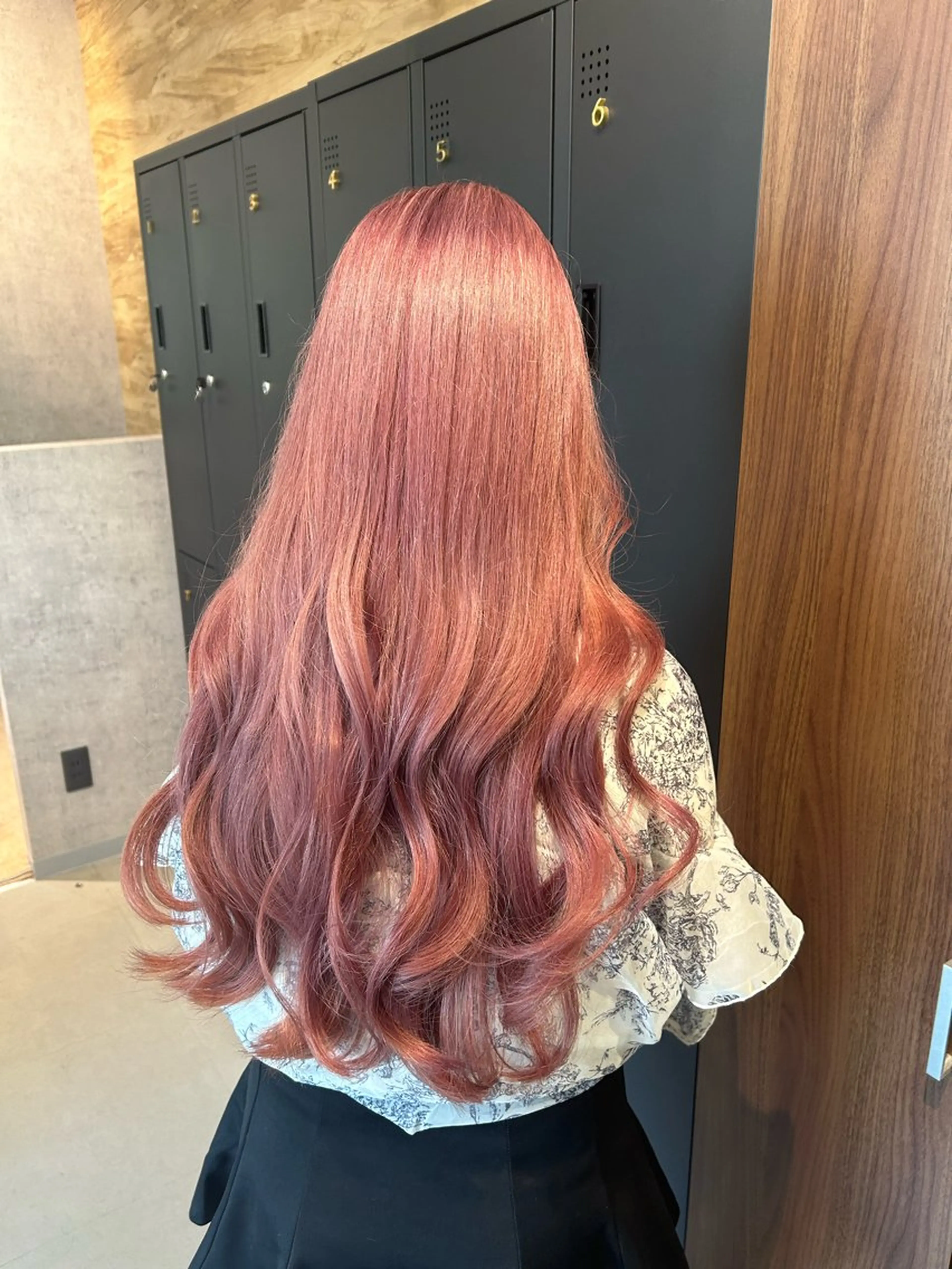 ロング カラー suri-ru hair【スリールヘアー】所属・FURUSAWA AOIのヘアスタイル