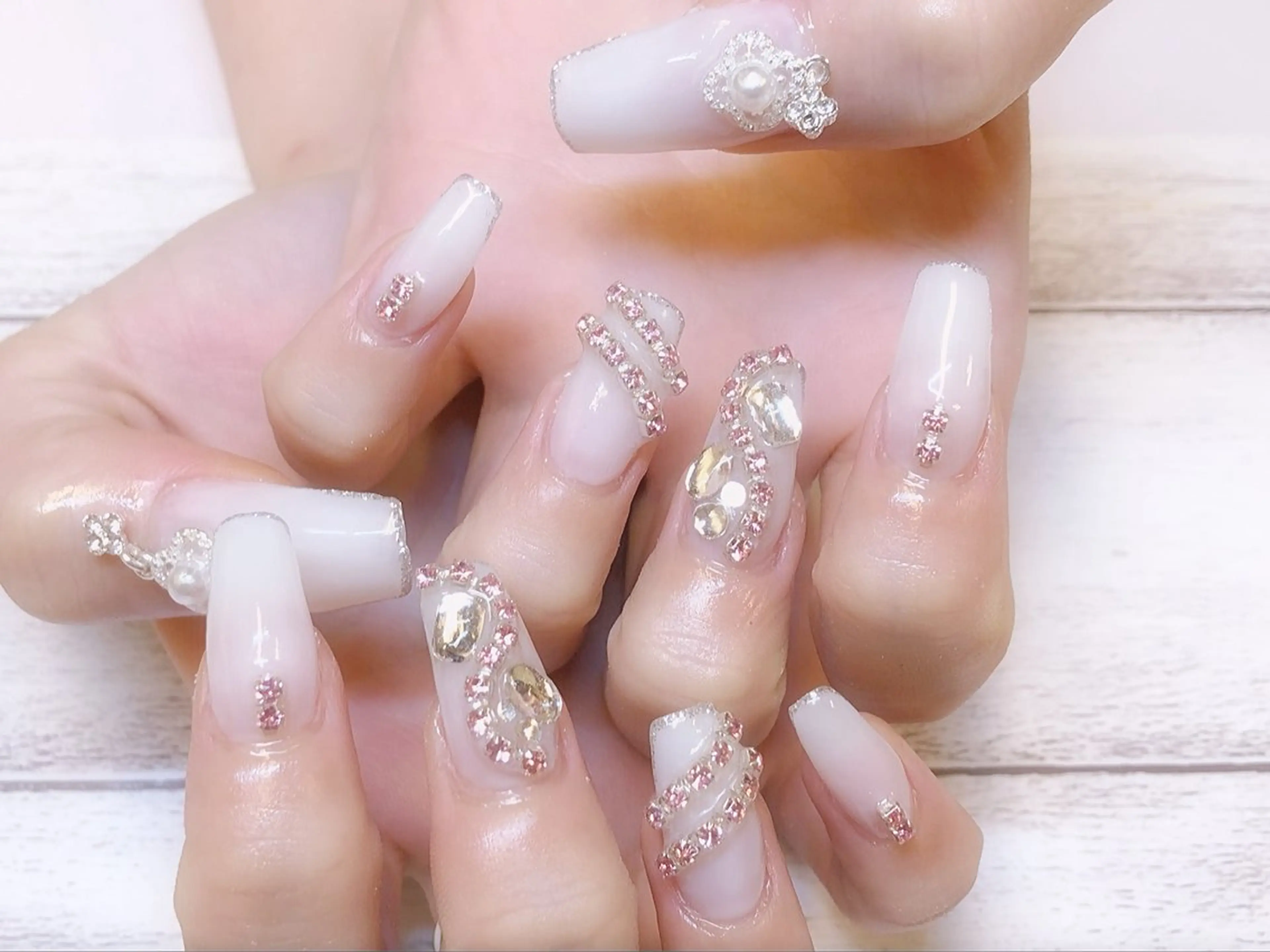 ネイル ハンドネイル Rグループ felizのネイルデザイン