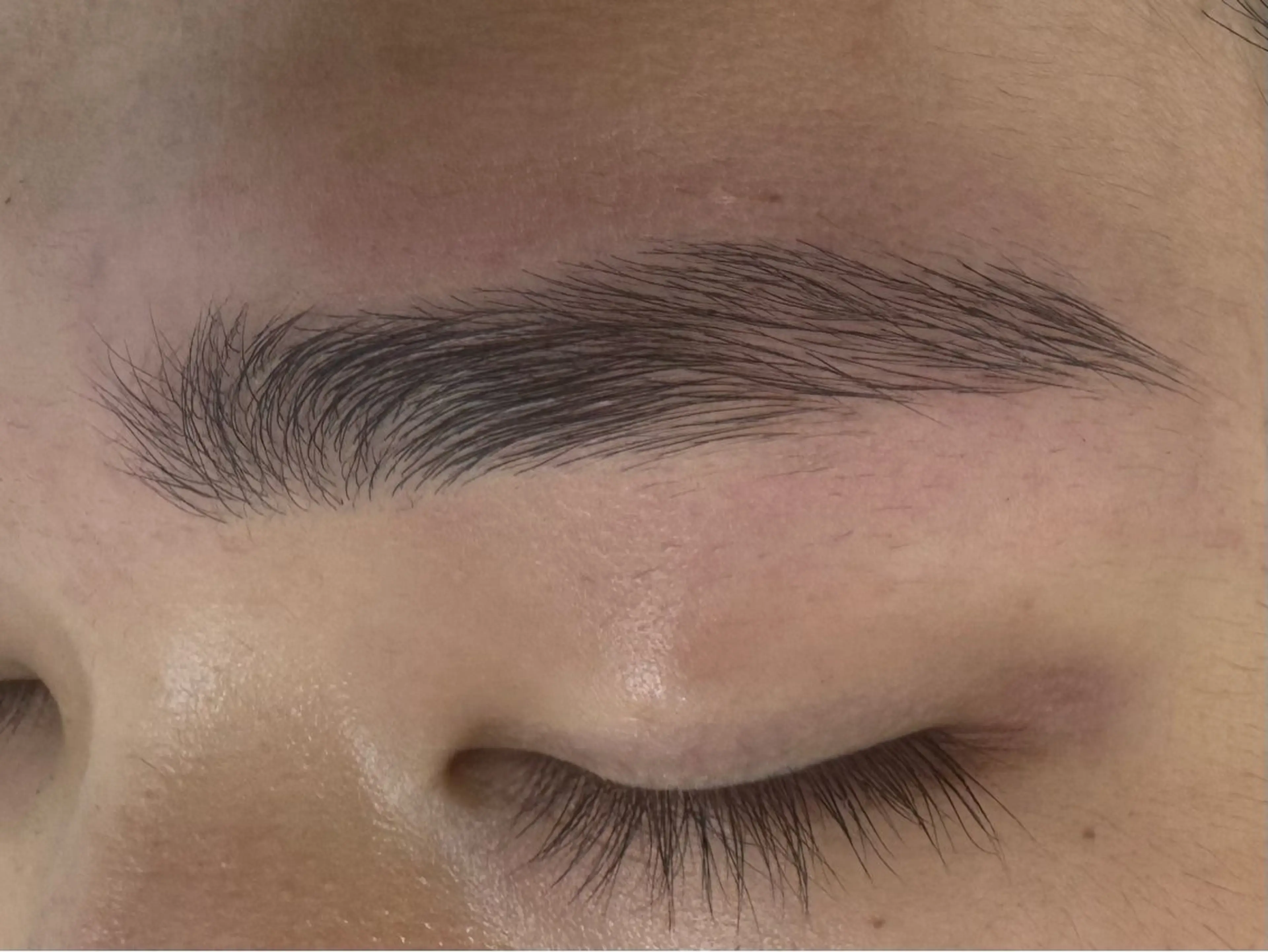 メンズ アイブロウ メンズパーマ 眉毛ワックス脱毛 ReRe小郡店所属・ReRe 田中のマツエク・マツパデザイン