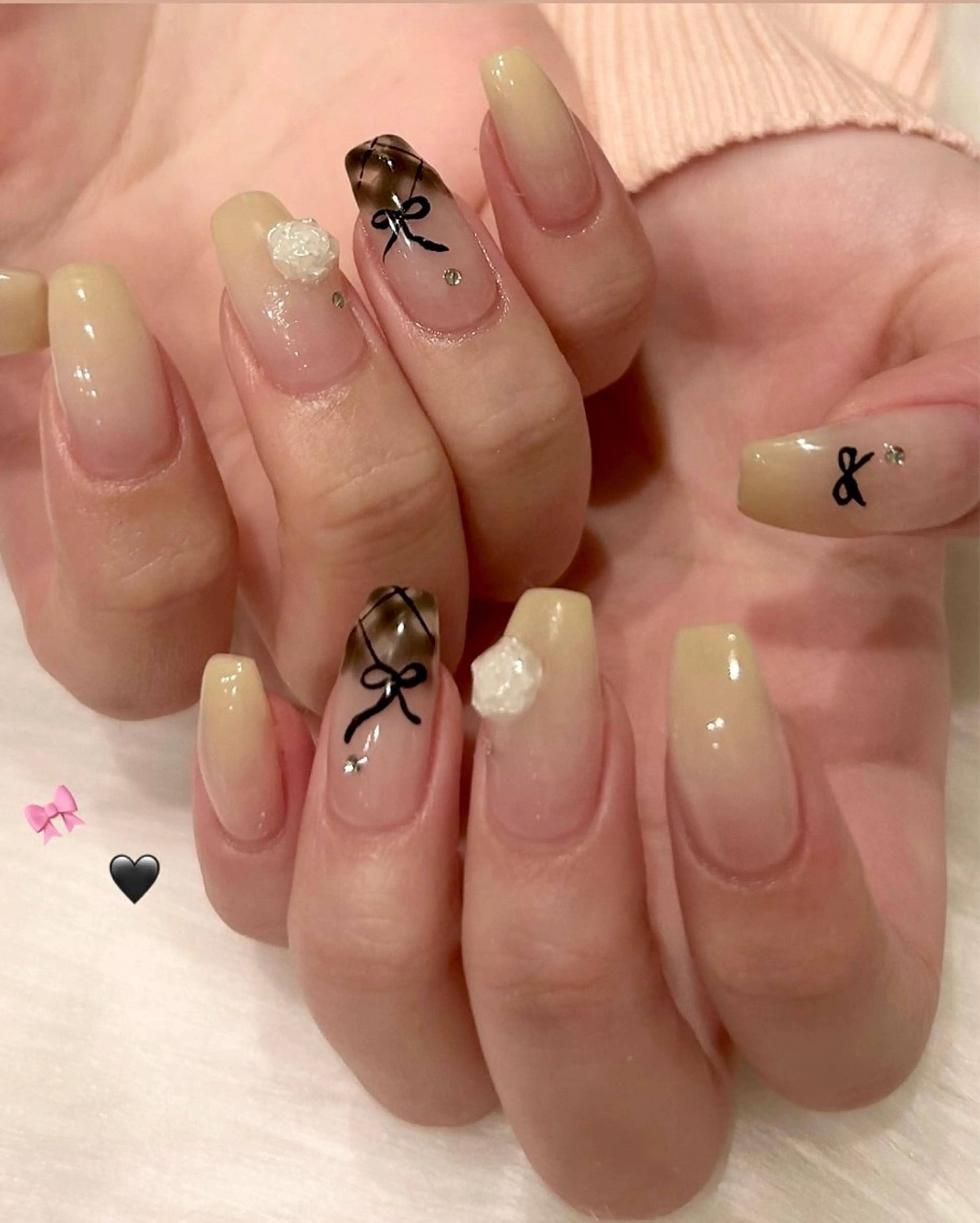 ネイル ハンドネイル EmaNail🎀 Haaruのネイルデザイン