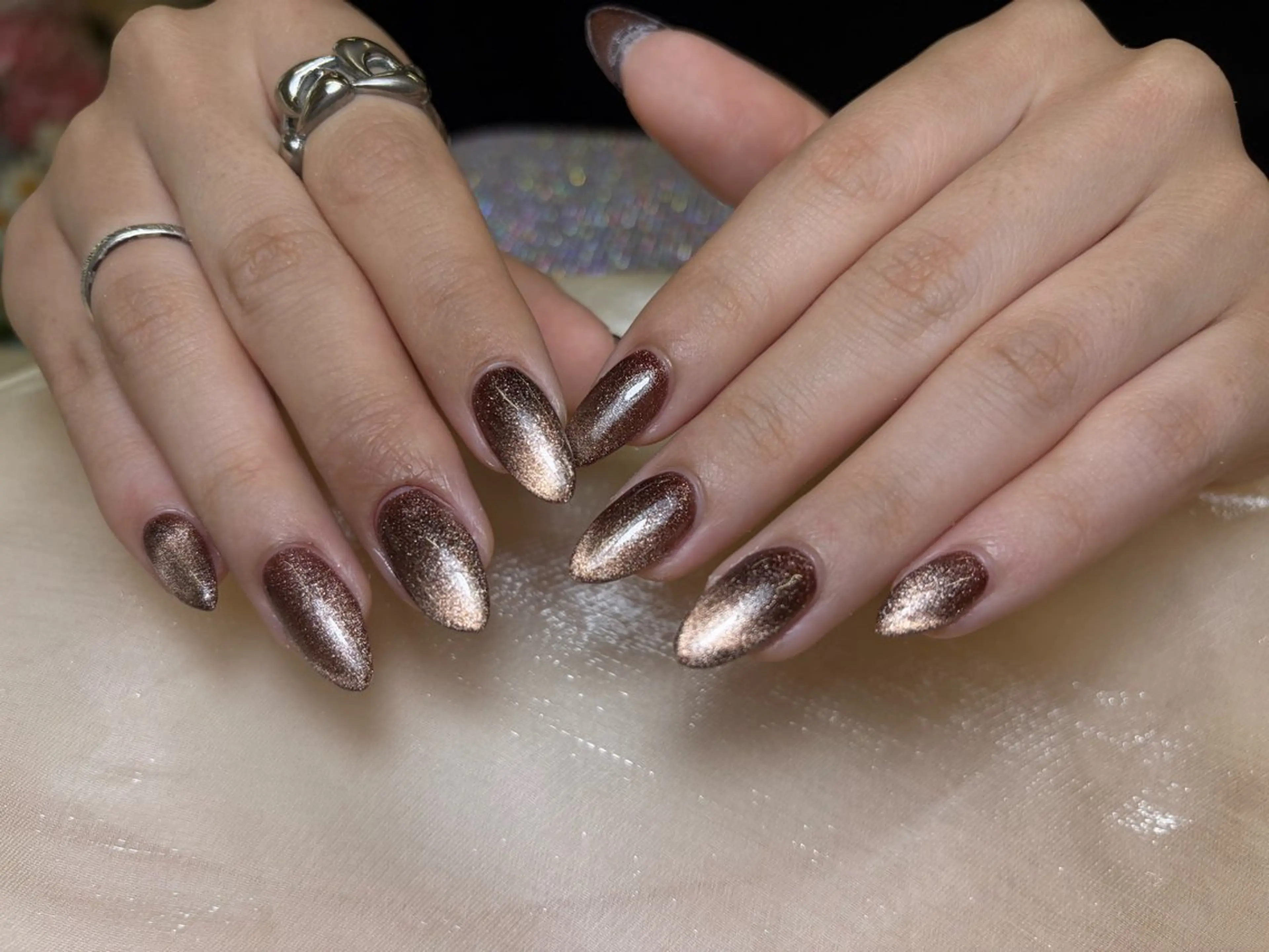 ネイル オーロラネイル 長さ出し フレンチネイル ジェルネイル ガラスフレンチ ハンドネイル Rela・S NAILのネイルデザイン