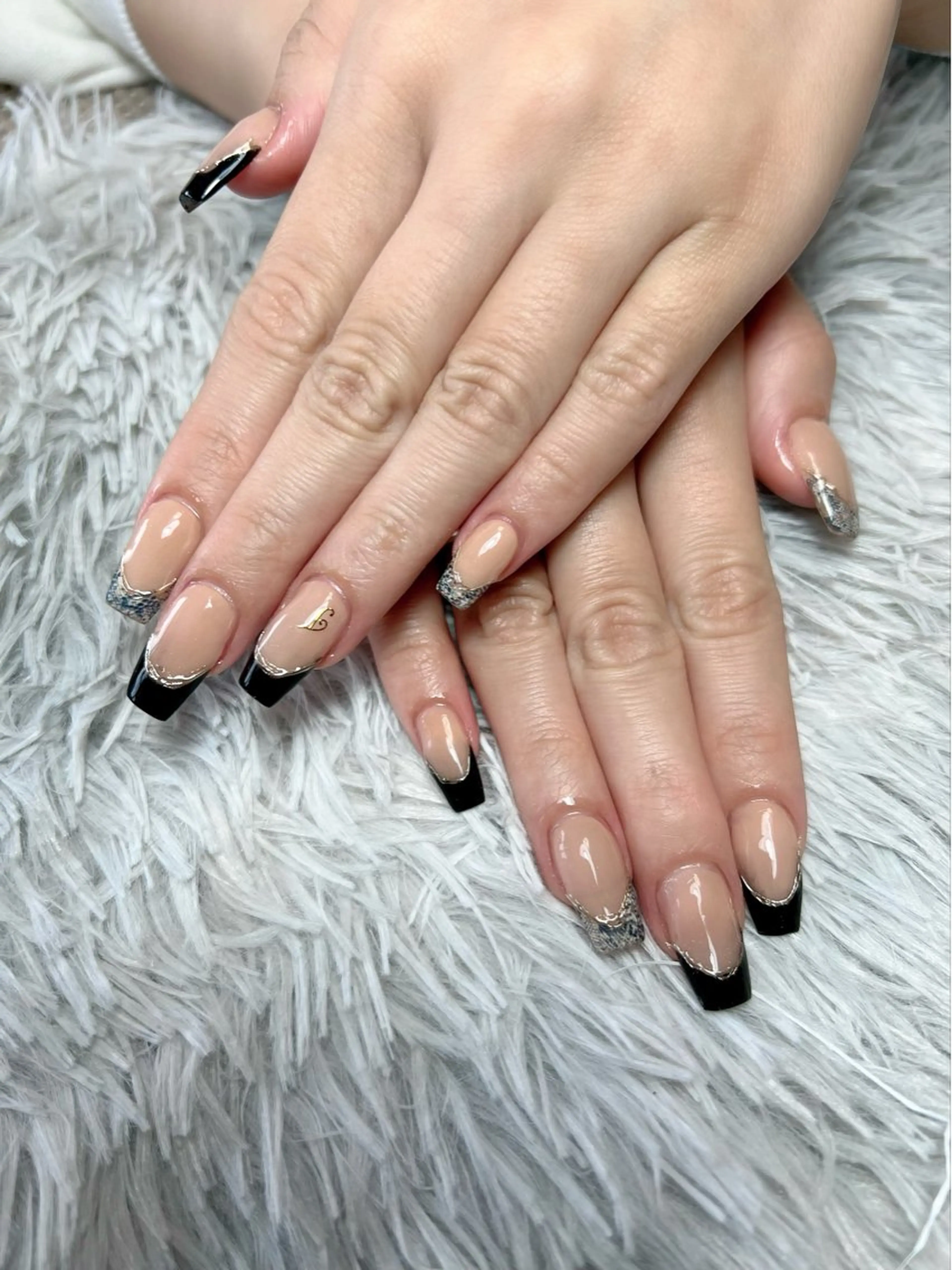 ネイル フレンチネイル スカルプネイル ハンドネイル シェヌネイル JURAのネイルデザイン