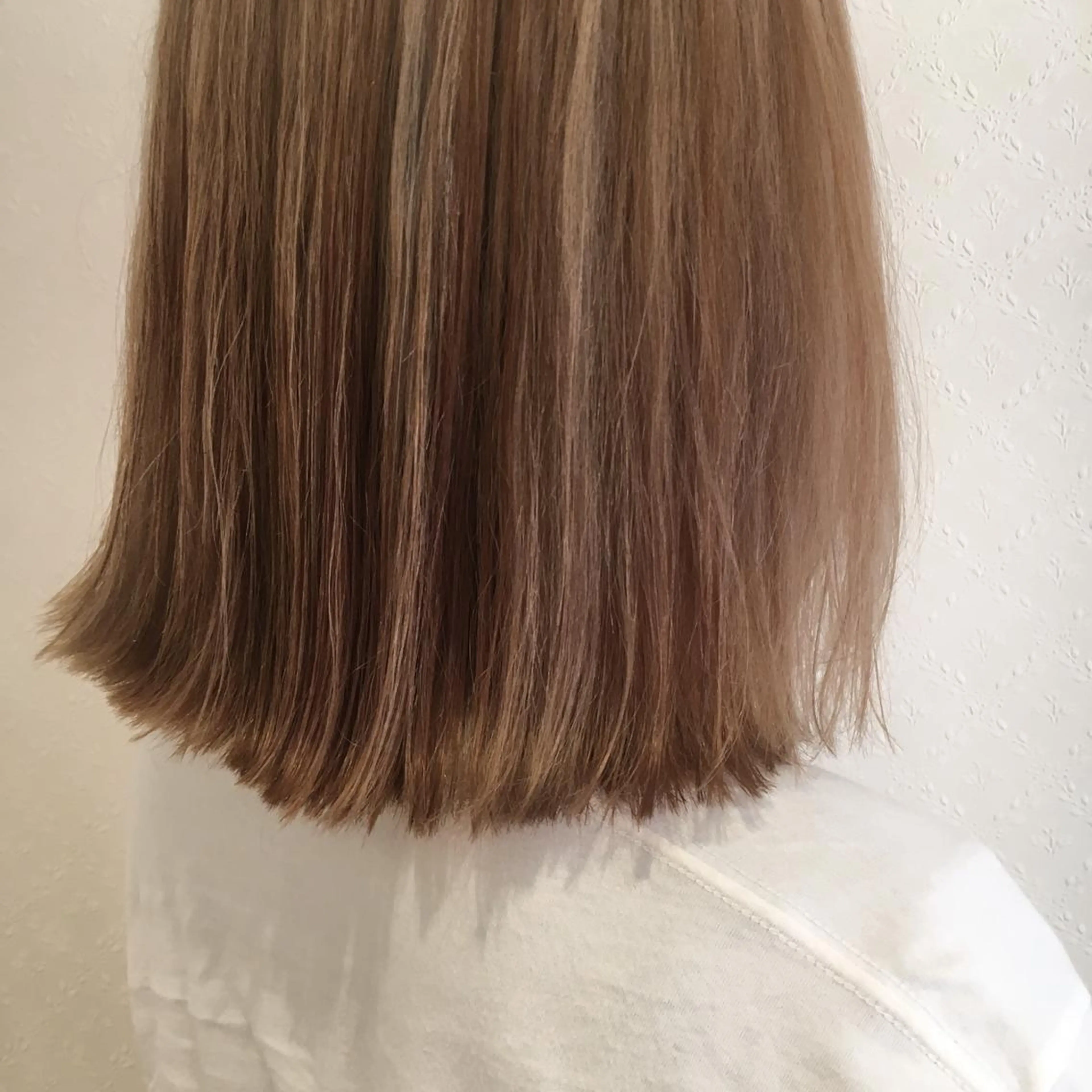 セミロング カラー ヘアカラー 宮内 真乃のヘアスタイル