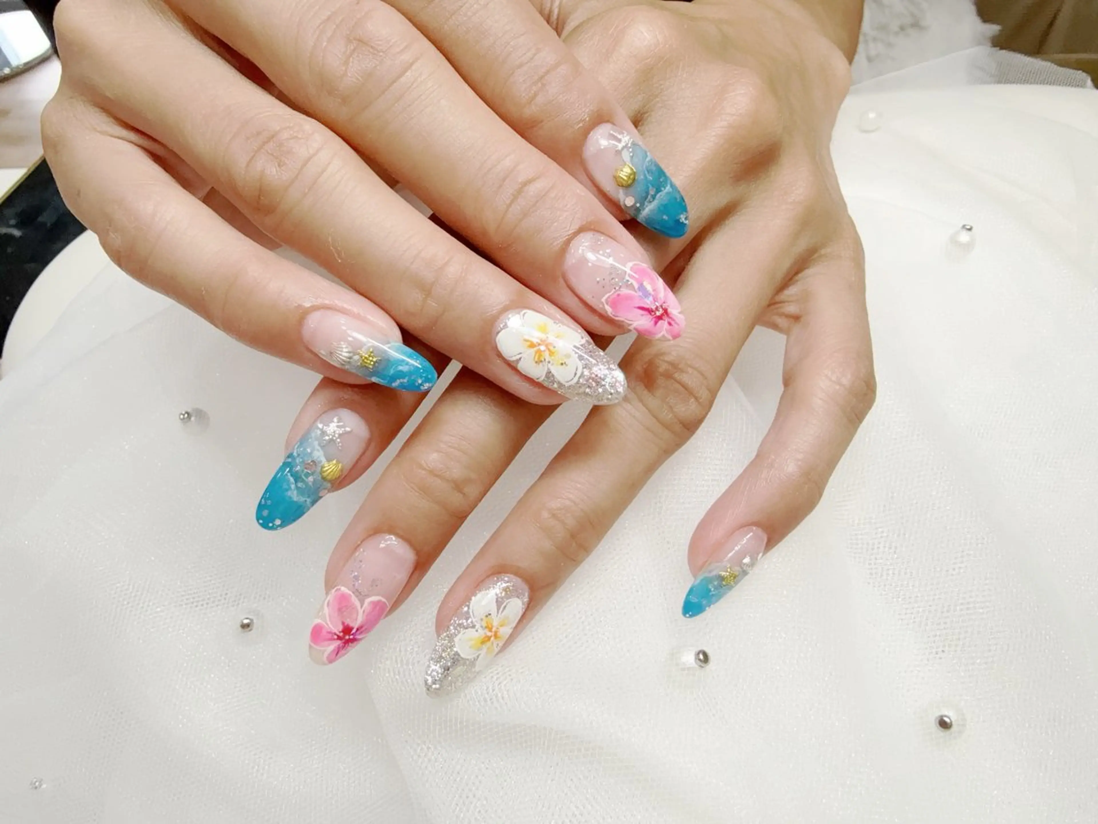 ネイル ハンドネイル Fairyフェアリーネイルサロン所属・シズ セキのネイルデザイン