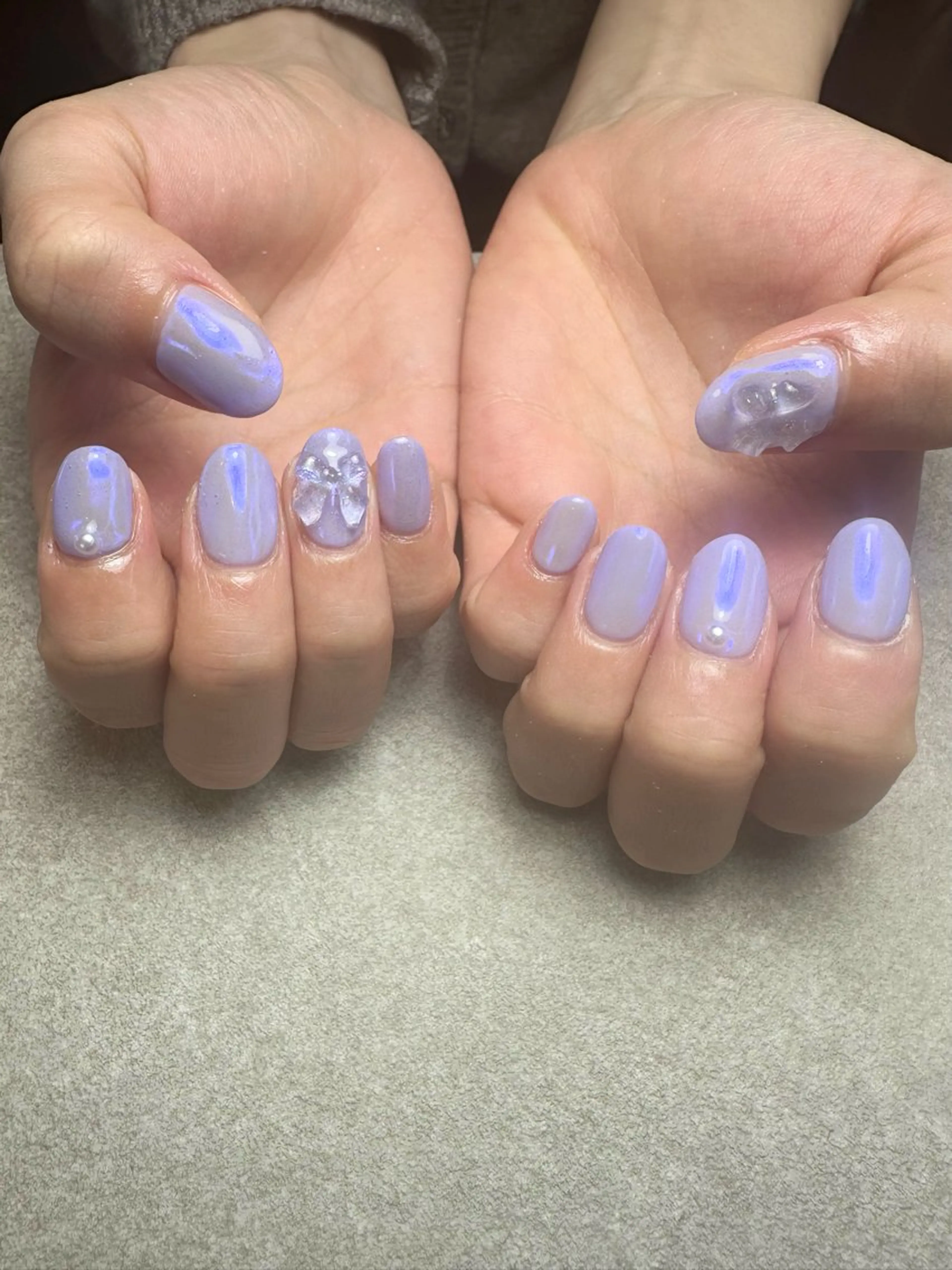 ネイル オーロラネイル パープル 春ネイル nailroom Anmie.のネイルデザイン