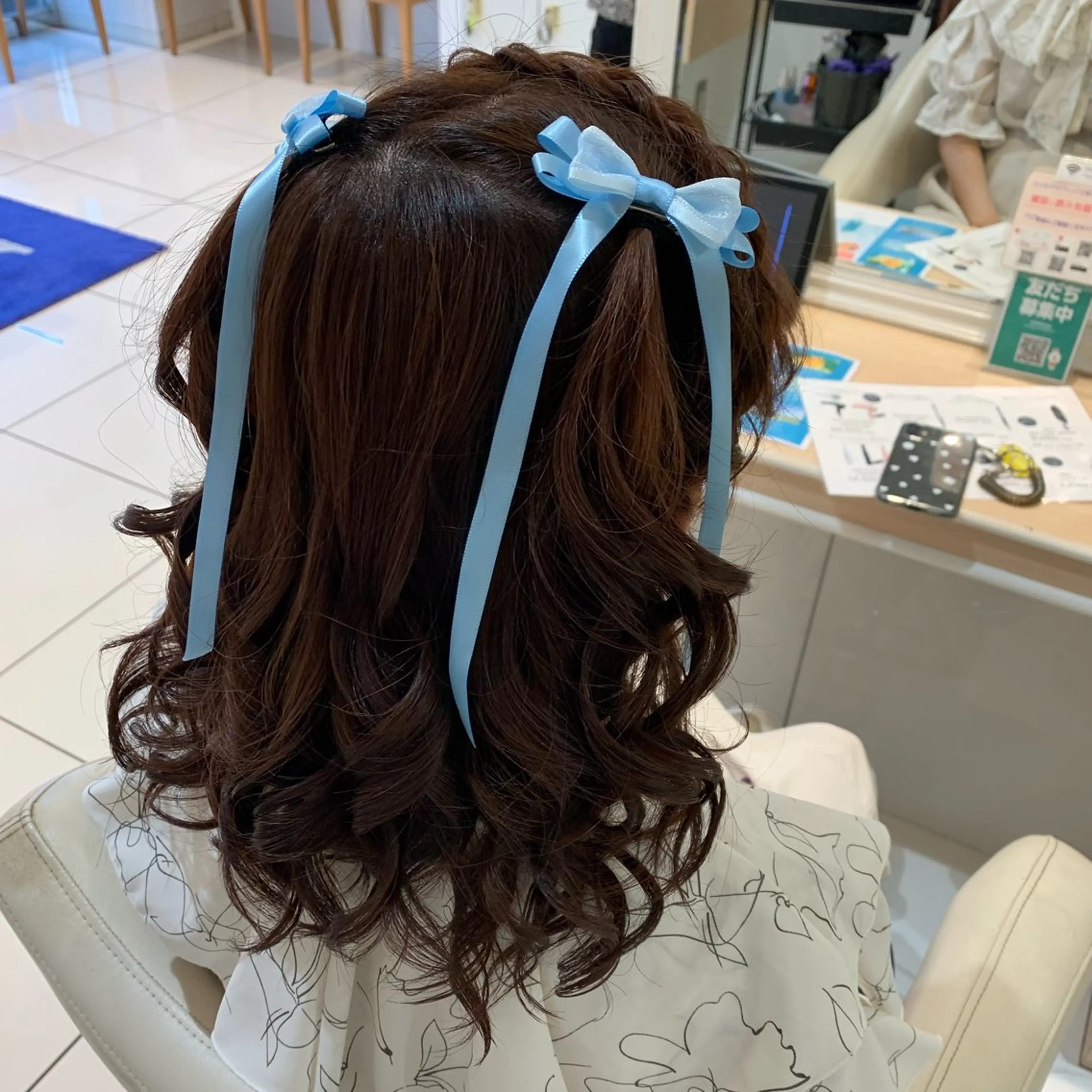 セミロング ヘアアレンジ 宮永 璃沙のヘアスタイル