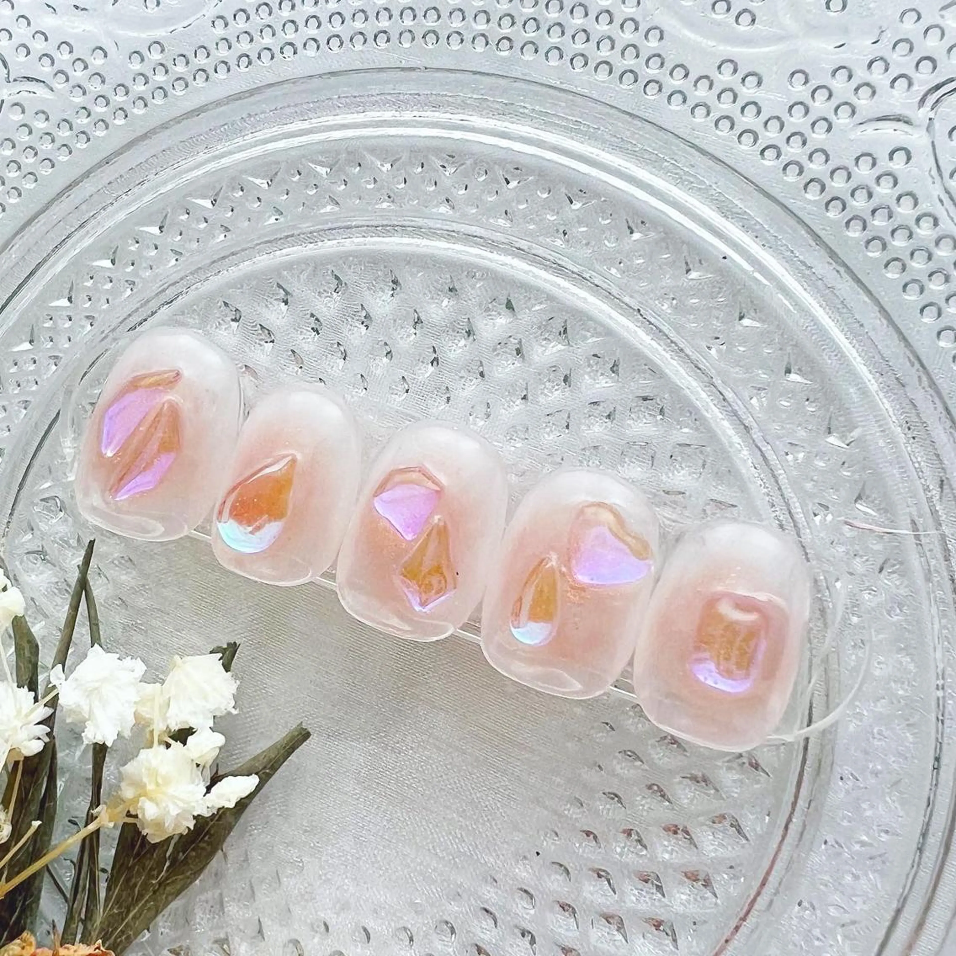 ネイル オーロラネイル ニュアンスネイル ピンク ストーンネイル peaberry nailのネイルデザイン