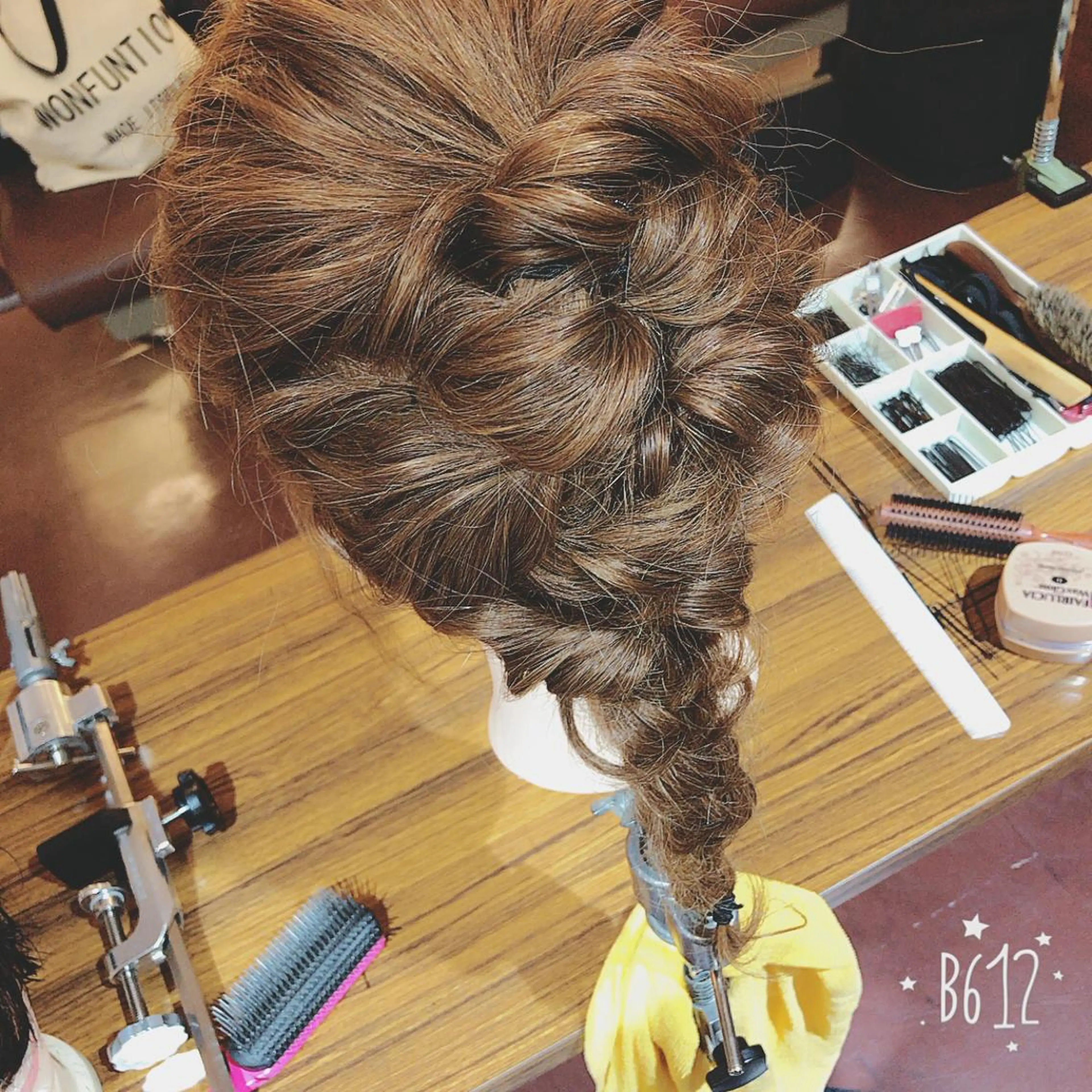 ロング ヘアアレンジ 坪内 麻里子のヘアスタイル