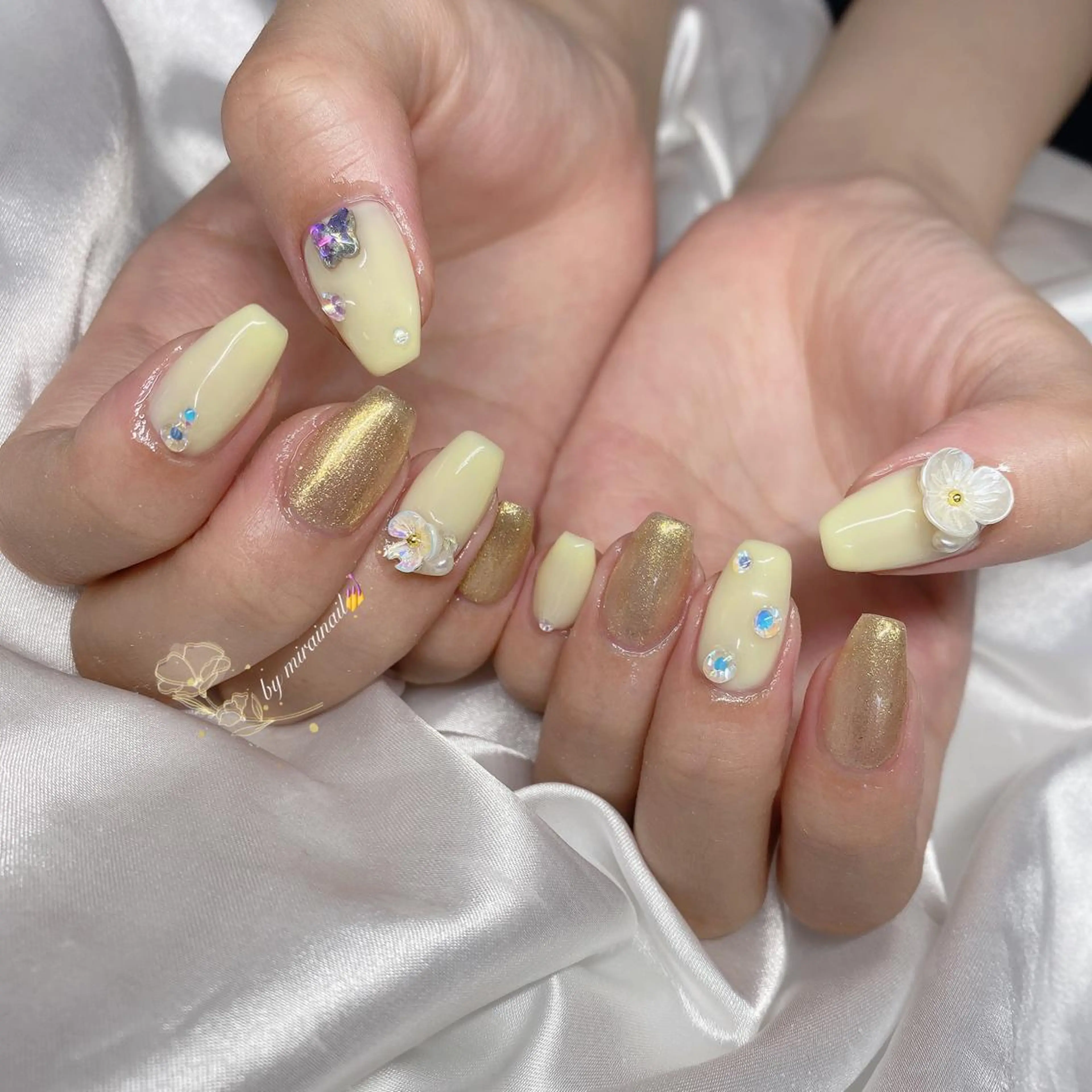 ネイル ネイルサロン 9Carats神田のネイルデザイン