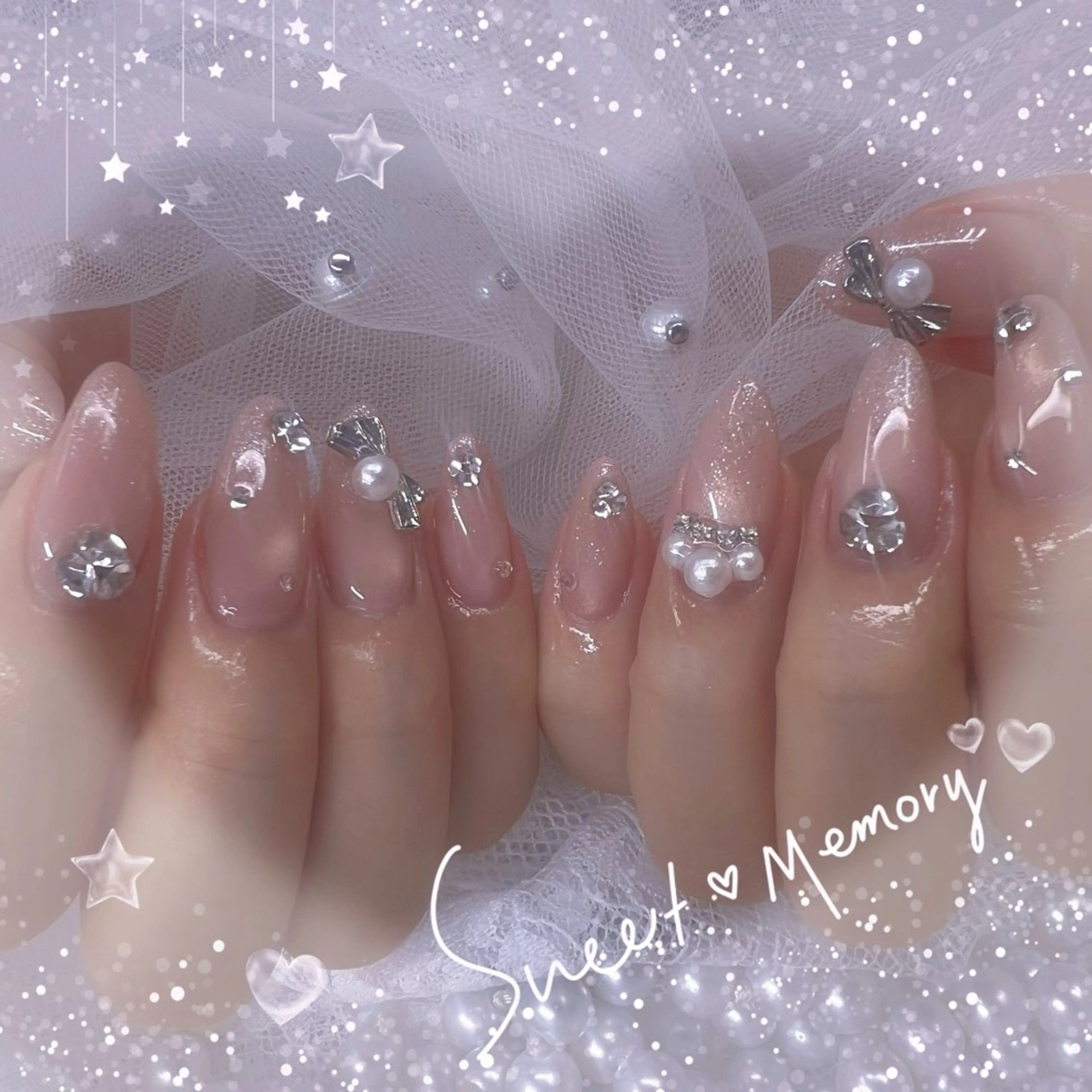 ネイル チークネイル フレンチネイル ガーリー ガラスフレンチ グラデーション ハンドネイル ハンドケア Chill Nailsalonのネイルデザイン