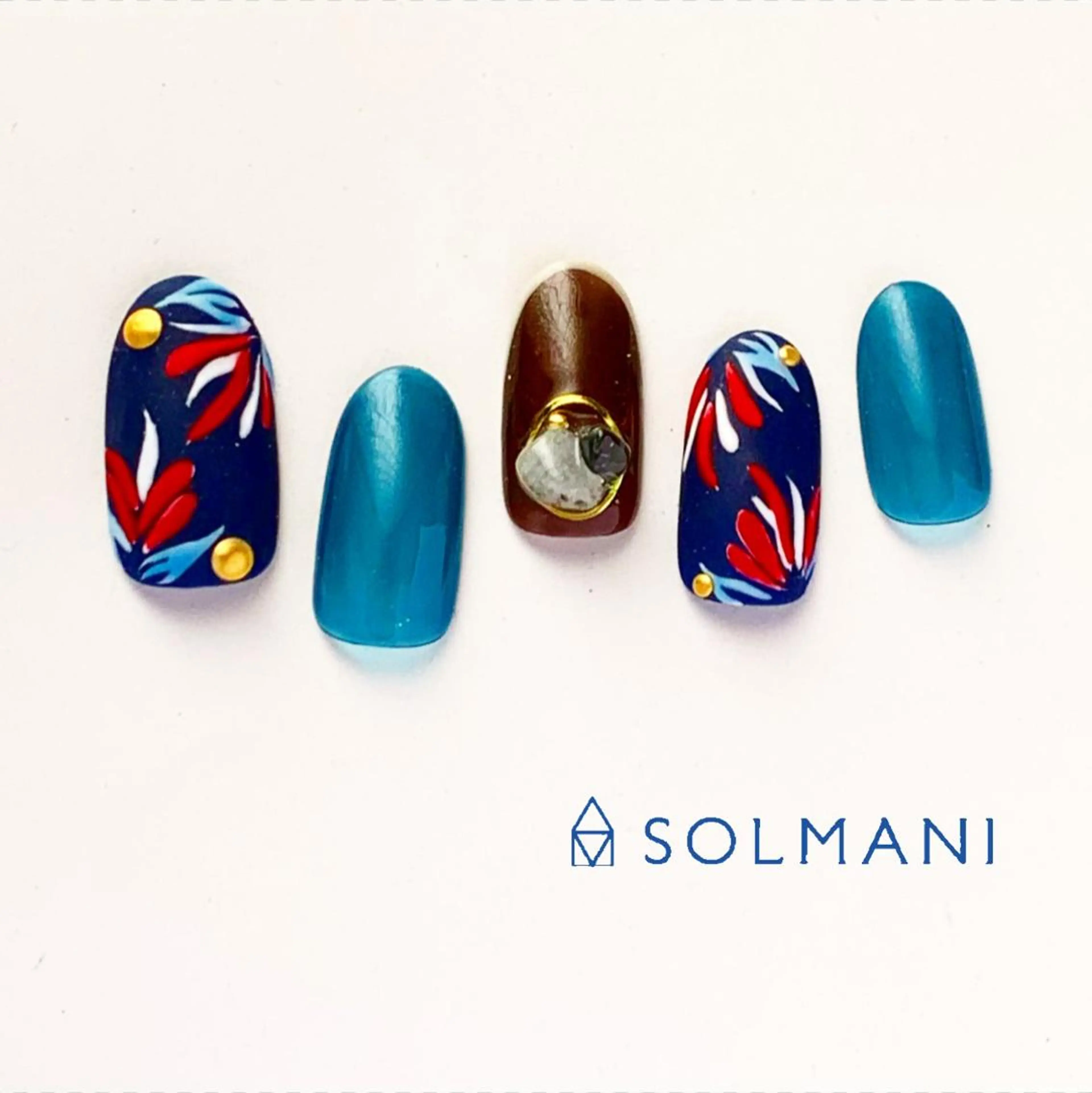 ネイル フラワーネイル SOLMANI 予約担当のネイルデザイン