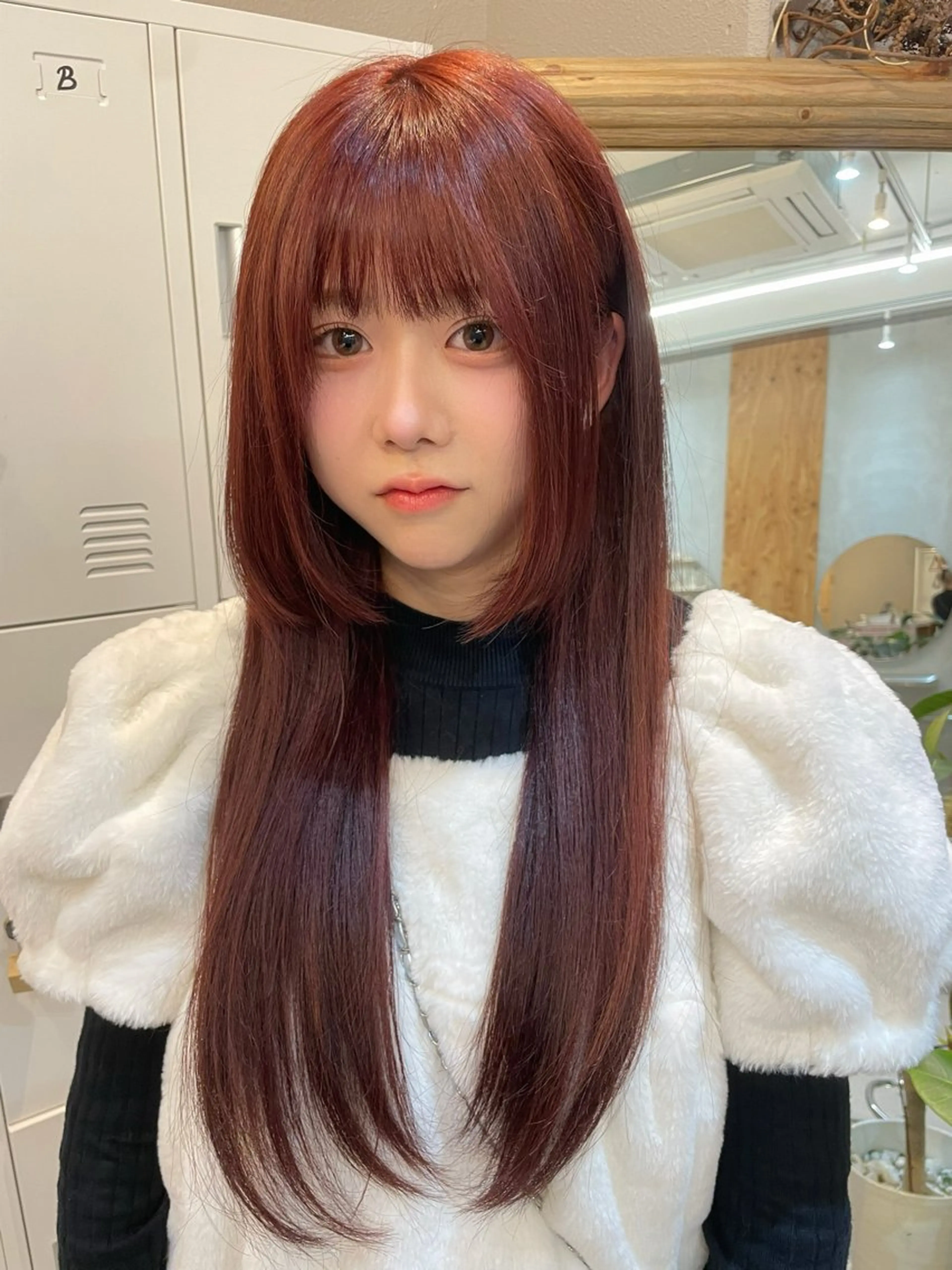 カラー レッドカラー ハイトーン縮毛/暖色 なーな🎀🤍のヘアスタイル