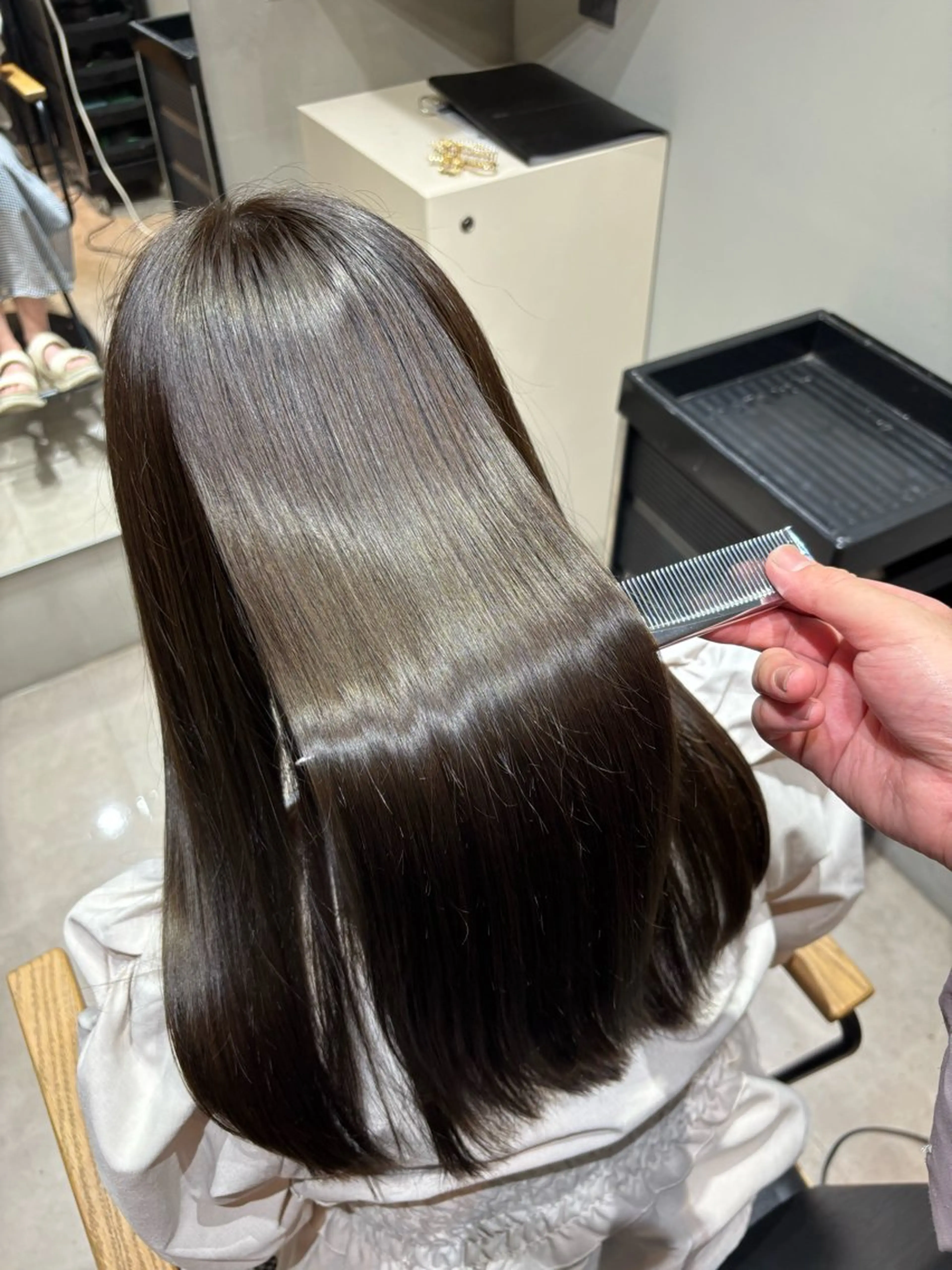 ロング カット 縮毛矯正 髪質改善特化美容師 久万祐人のヘアスタイル