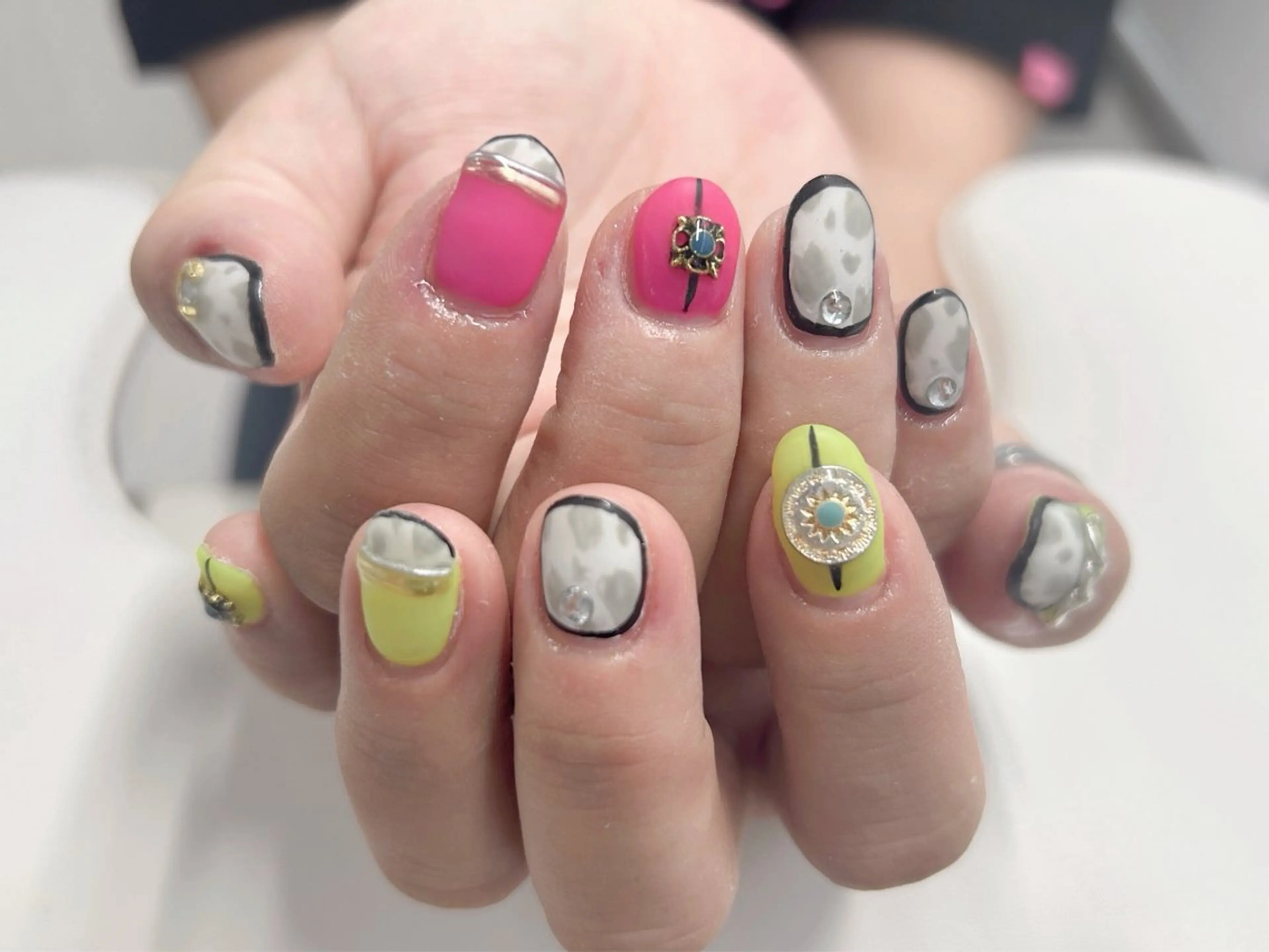 ネイル アニマル柄 桜ネイル マットネイル ミラーネイル ハンドネイル Forca total studio所属・Forca Airaのネイルデザイン