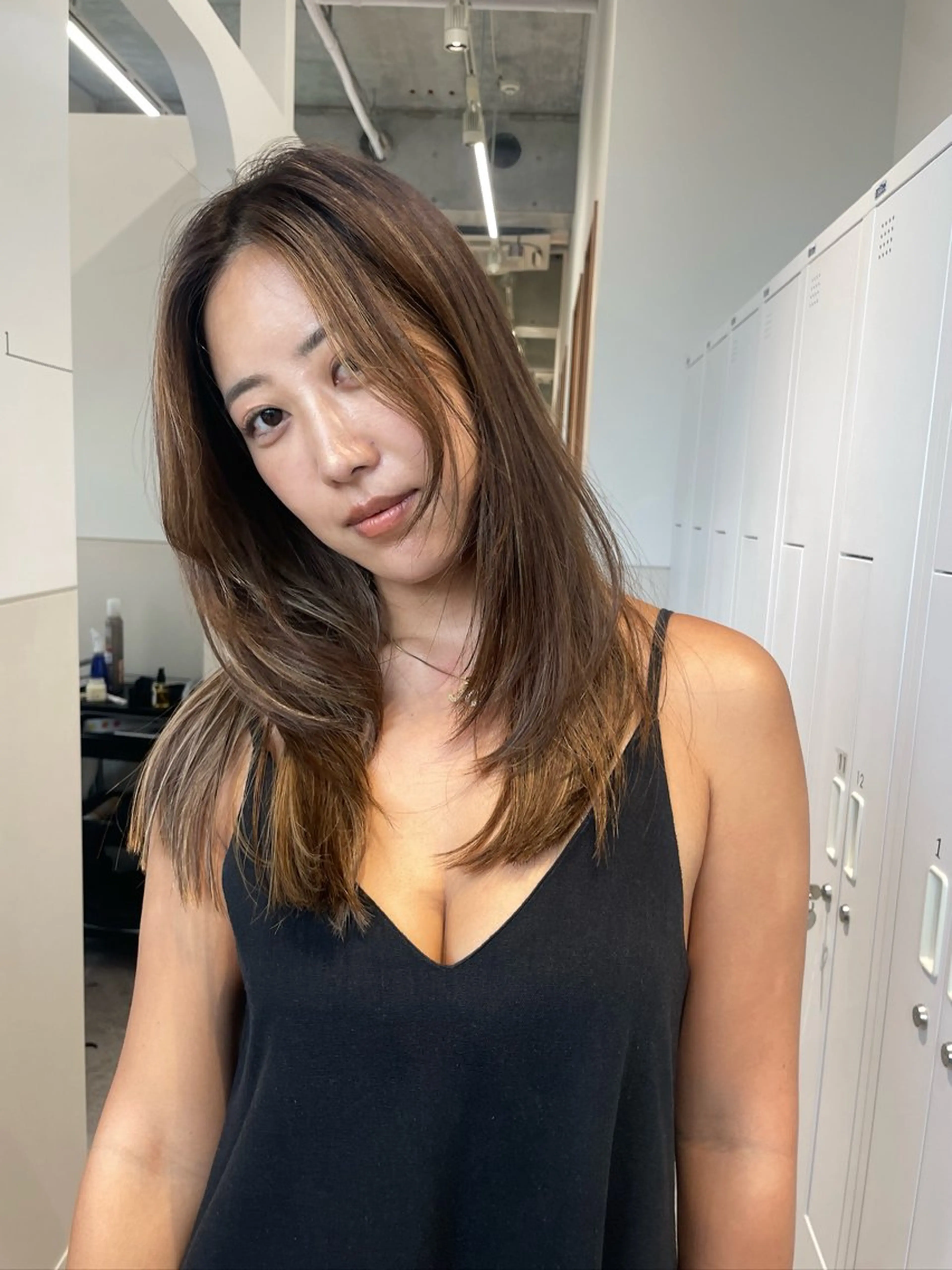セミロング カラー カット ヘアカラー 🪽艶感× hair ｜kazaneのヘアスタイル