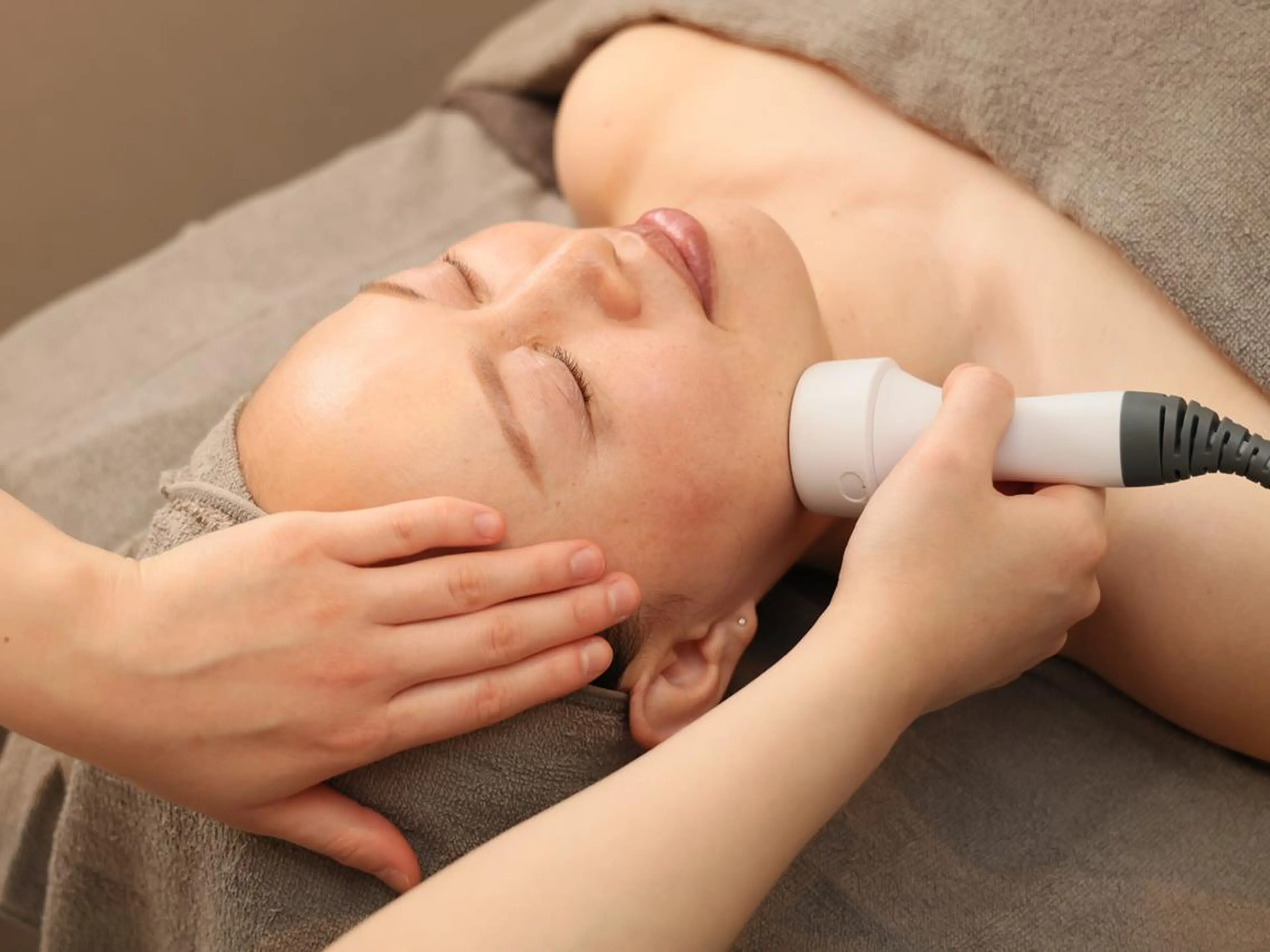 【リフトアップ&肌質改善】幹細胞注入★デトックスリンパ+EMS/ラジオ波¥9900の写真