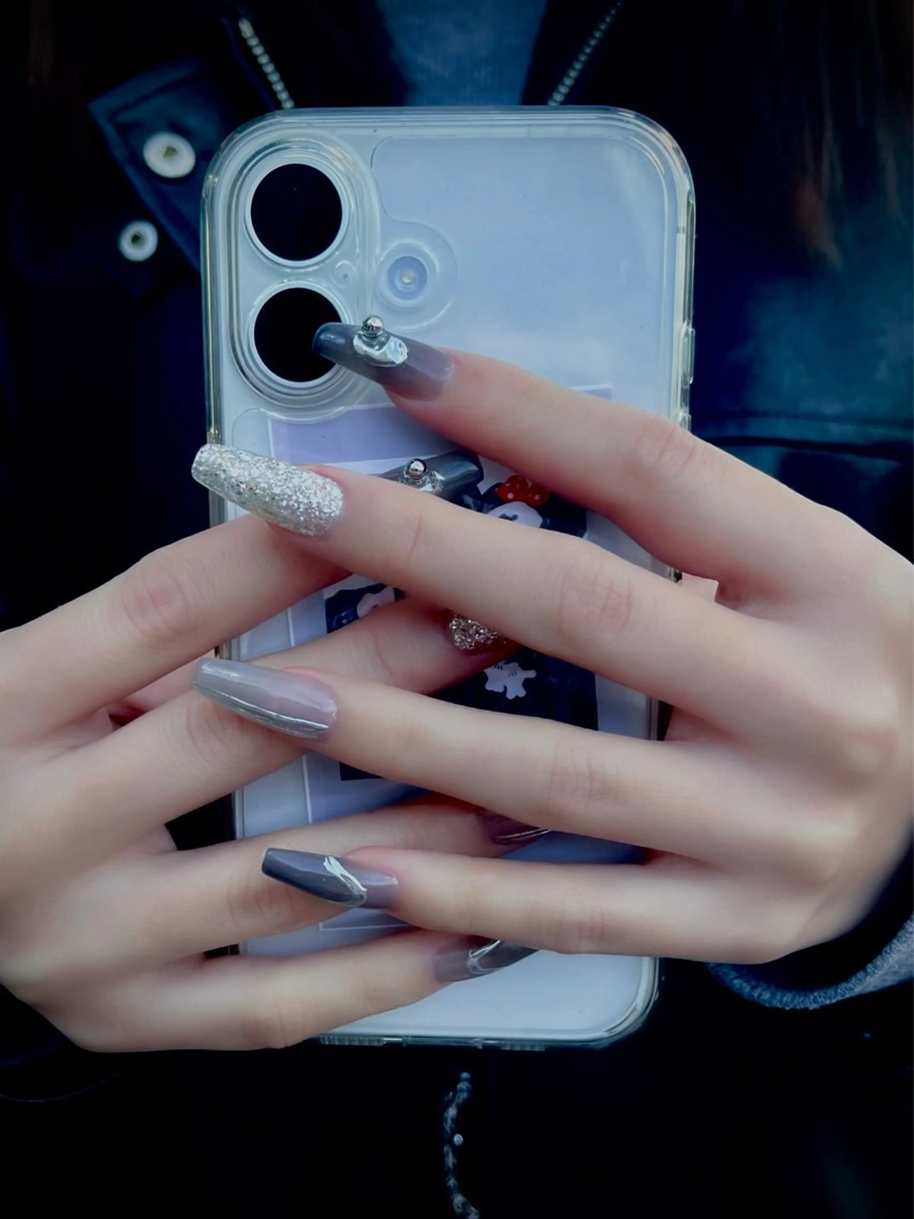 ネイル キラキラネイル マグネットネイル ワンカラーネイル スカルプネイル ワンホンネイル nine.🦋 YUKOのネイルデザイン