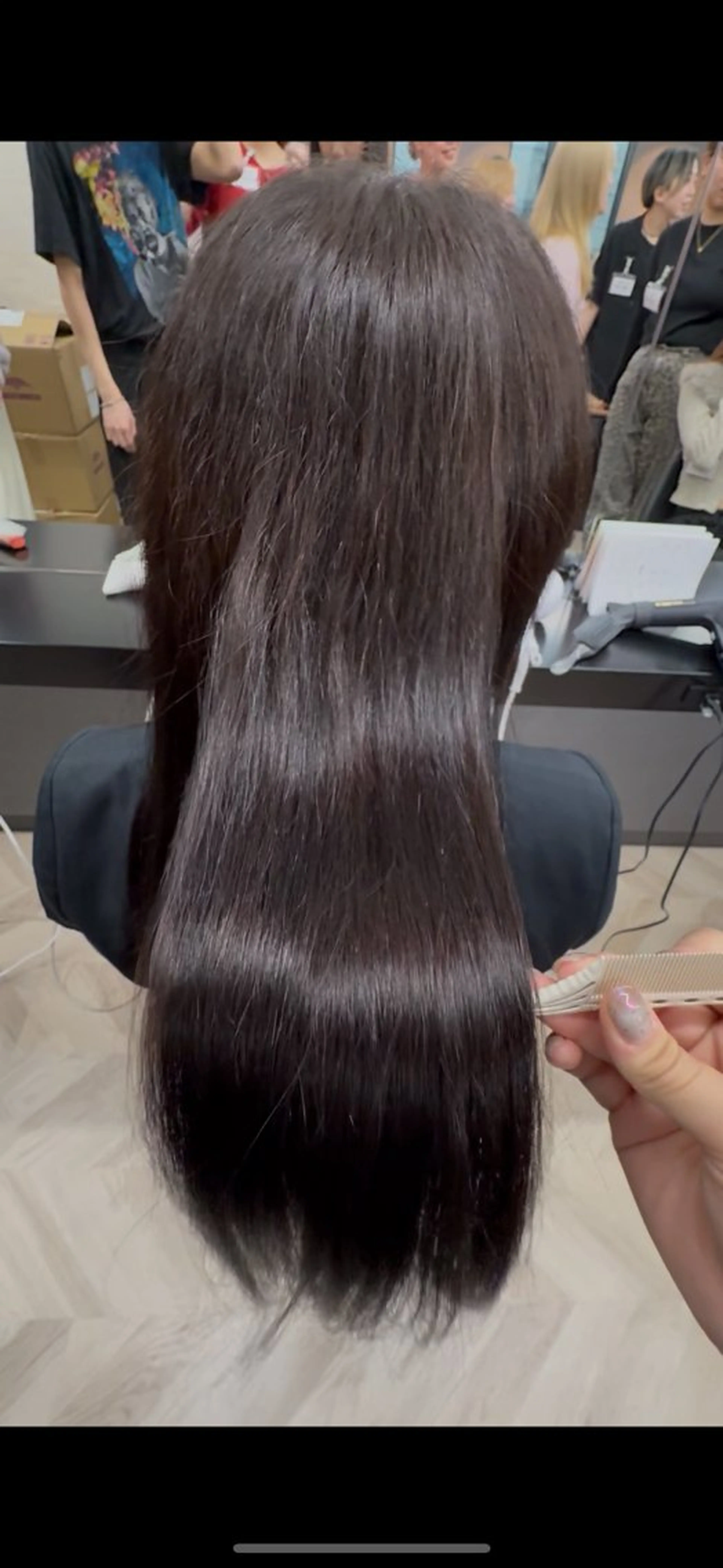 ロング ハイトーン/レイヤー SHUNのヘアスタイル