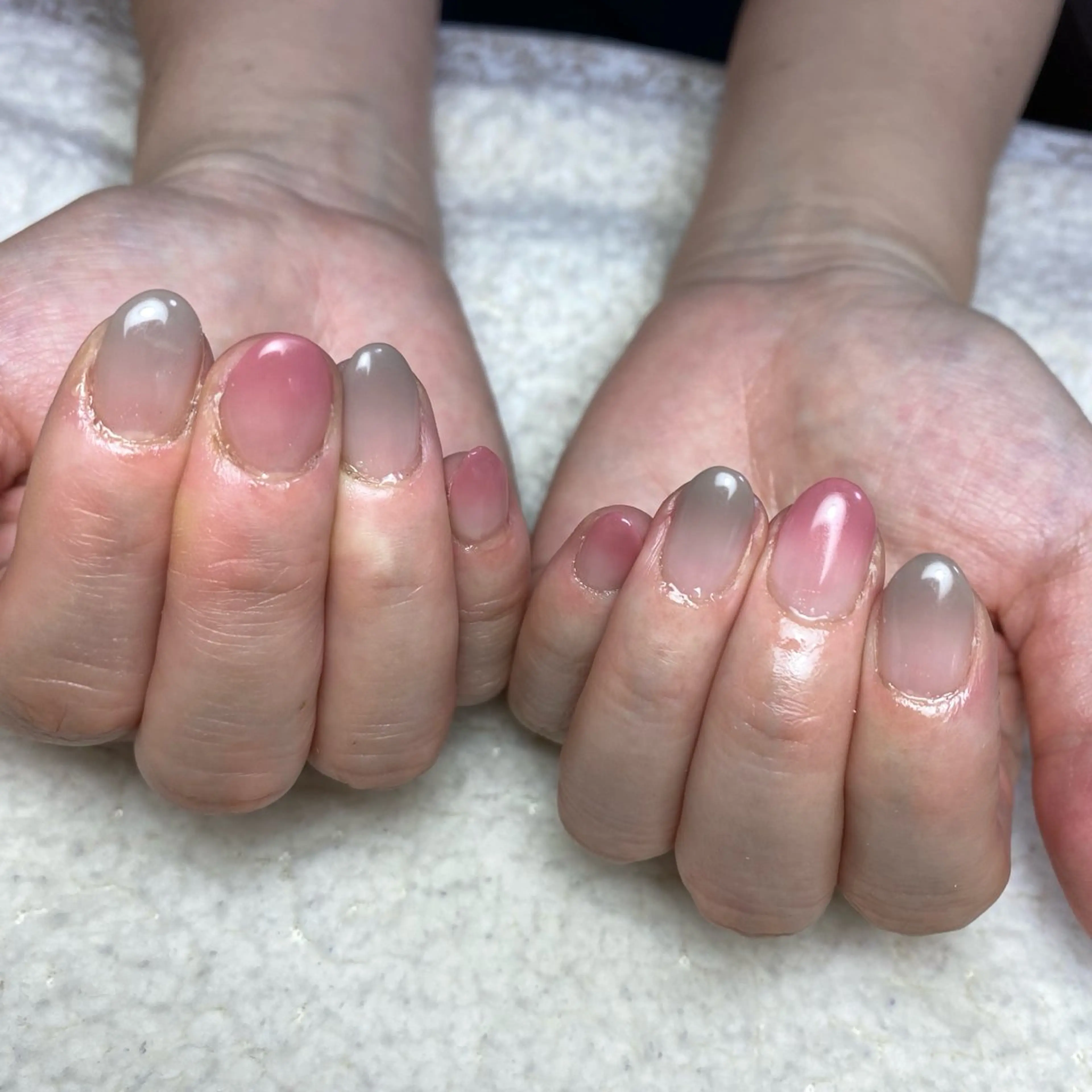 ネイル グラデーション シンプルネイル ハンドネイル COCO+所属・COCO +のエステ・リラクイメージ